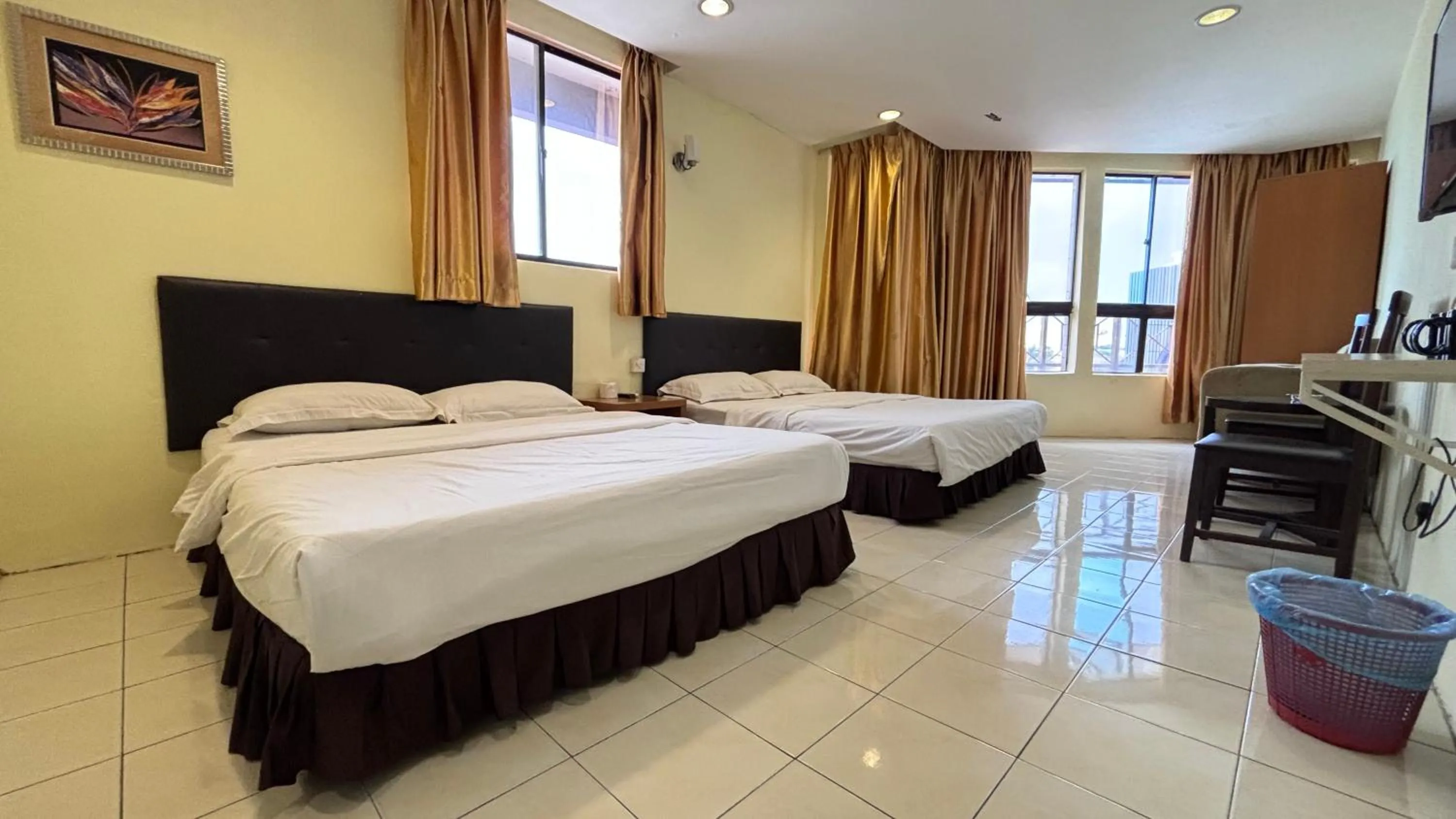 Deluxe Family Room in Hotel Centum