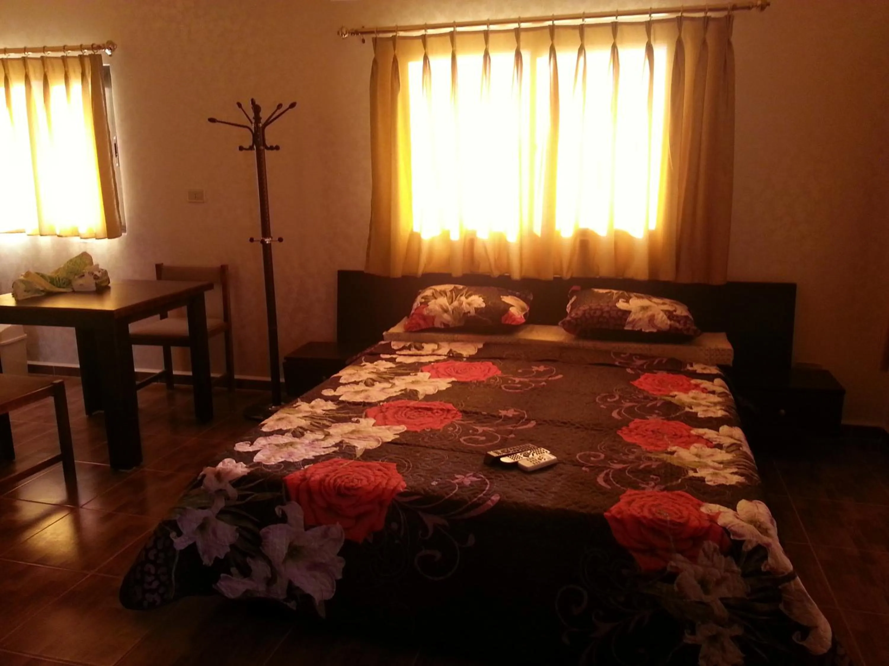 Standard Triple Room with Lake View in Murshed Motel