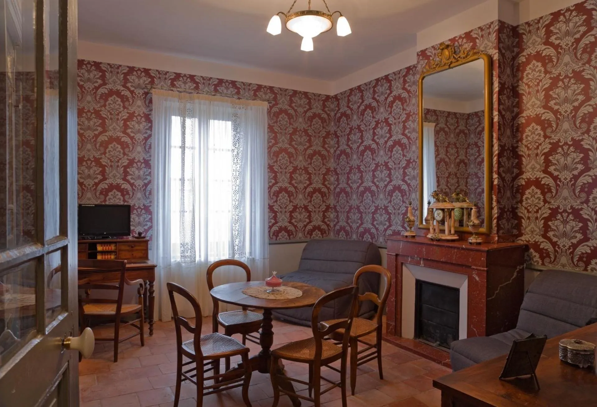 Suite in Logis Hotel - Restaurant La Marbrerie