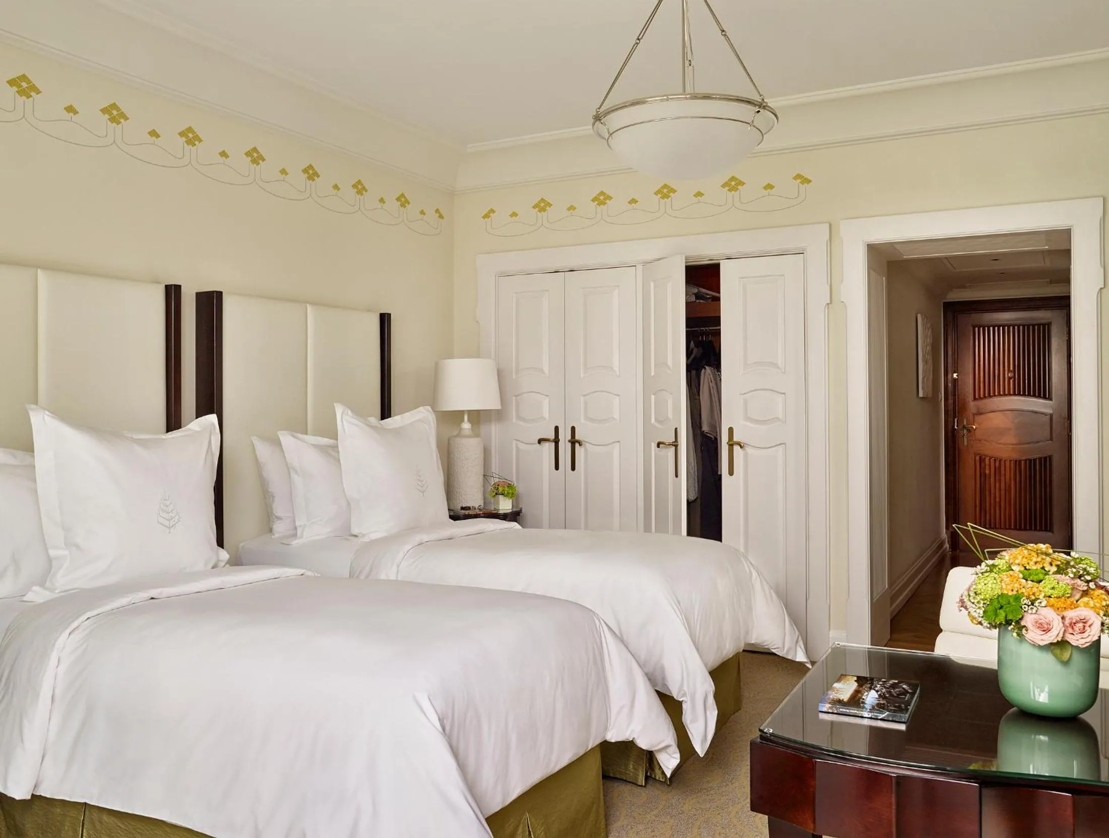 Superior Room with Two Twin Beds in Four Seasons Hotel Gresham Palace Budapest