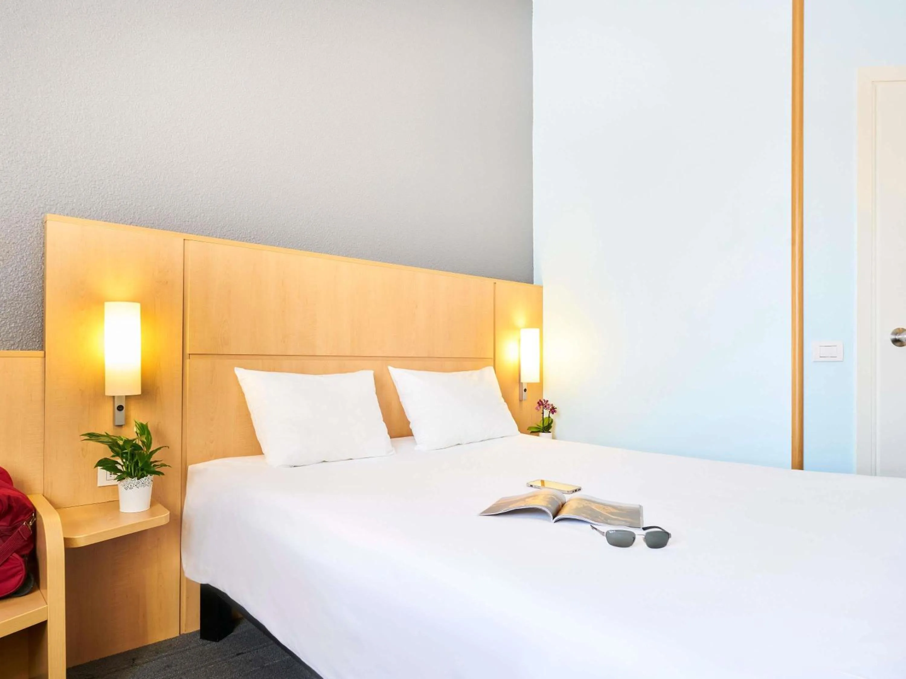 Double Room in Ibis Como