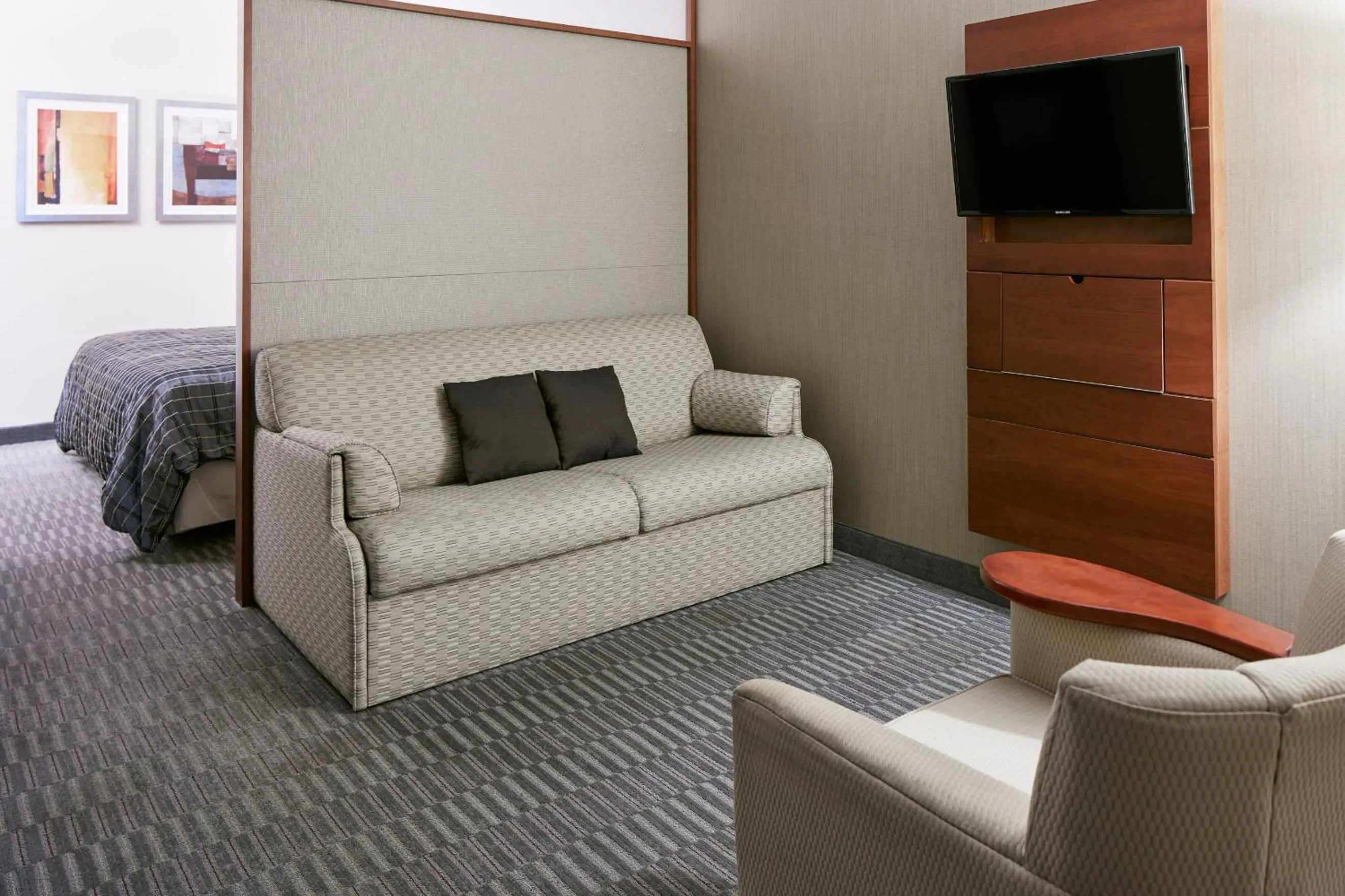 Two Bedroom Suite with Kitchenette in River Hotel