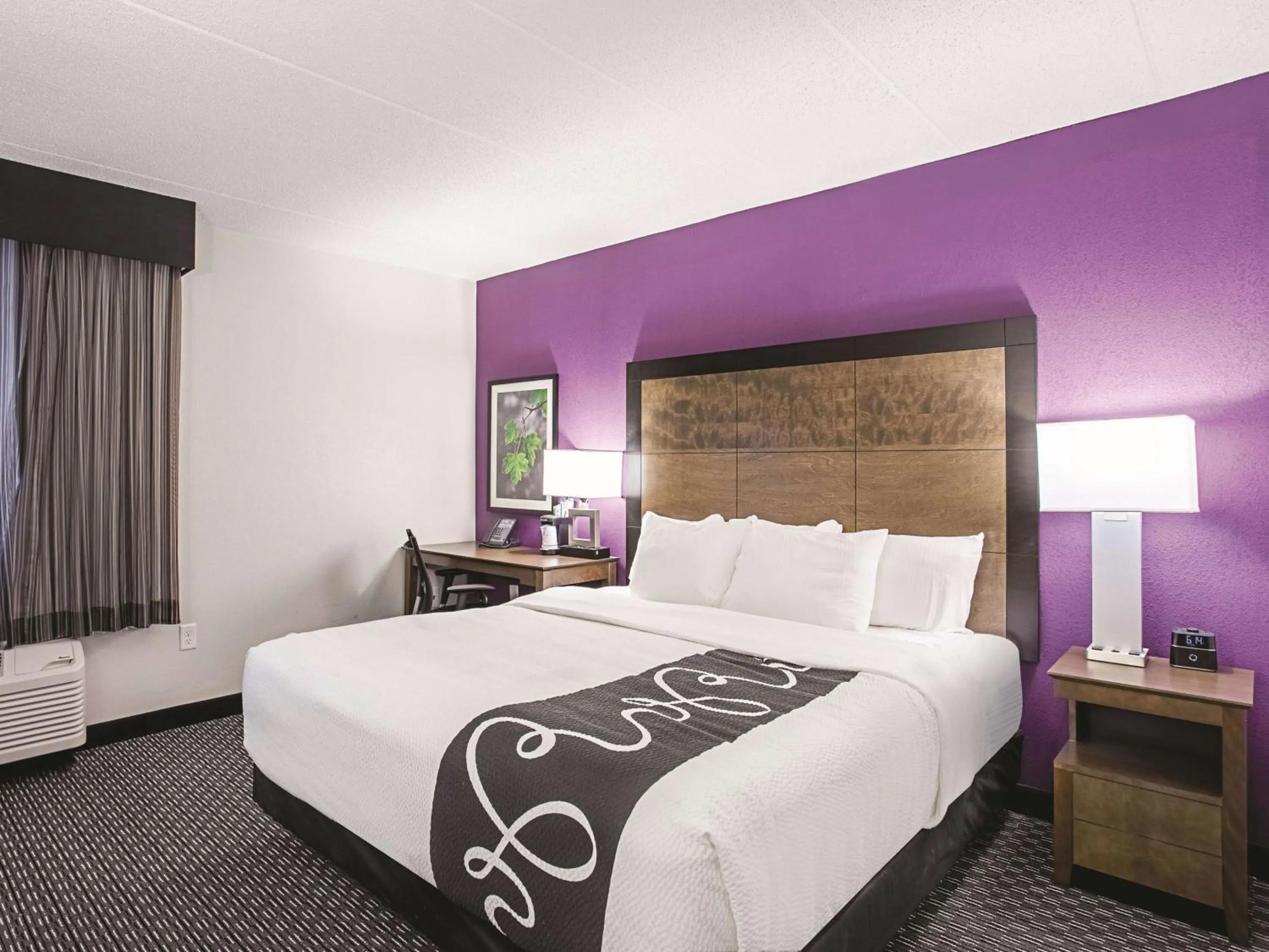 King Room - Mobility Access/Non-Smoking in La Quinta by Wyndham Baltimore N / White Marsh