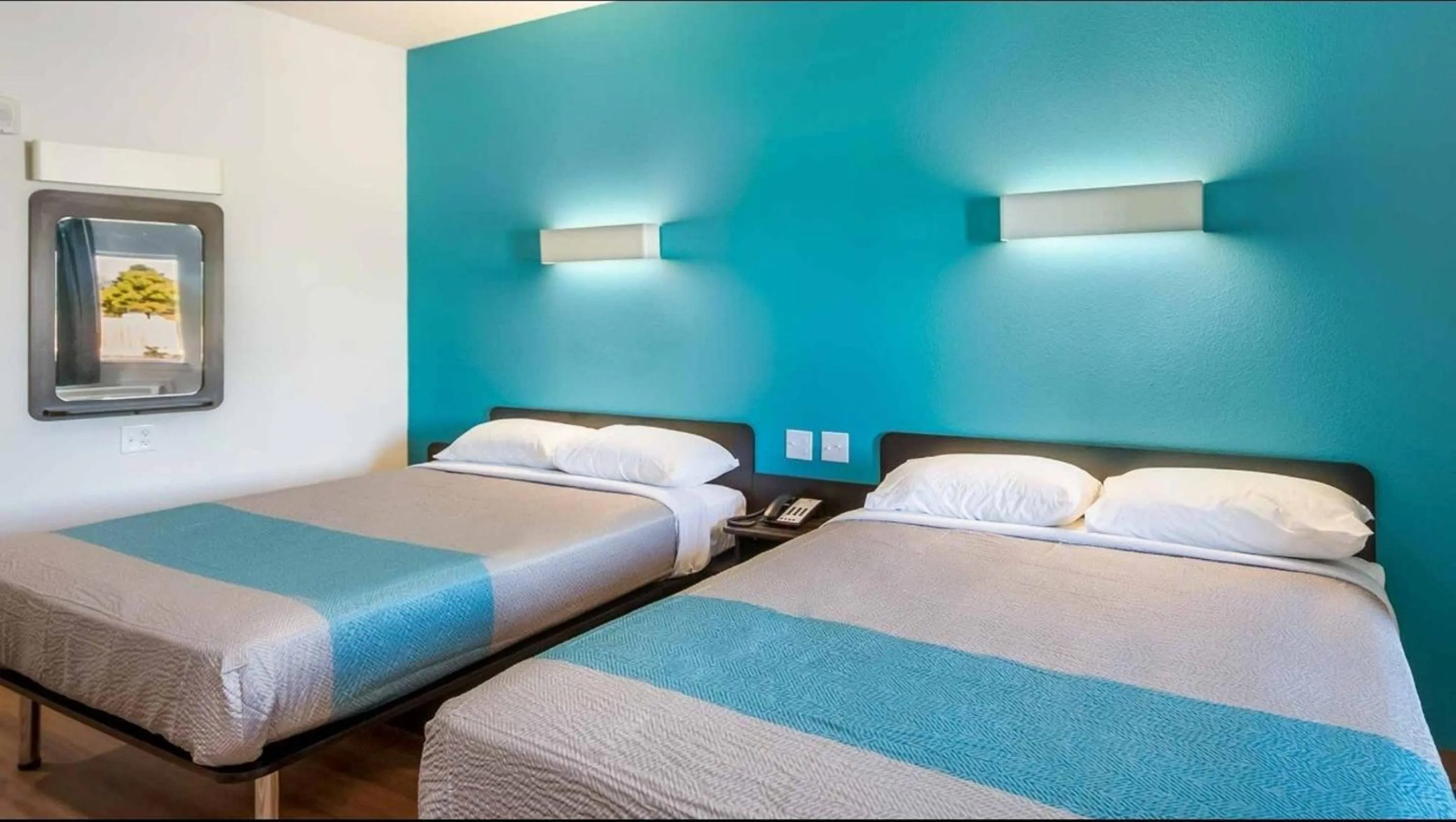 Deluxe Queen Room with Two Queen Beds - Non-Smoking in Motel 6-Channelview, TX