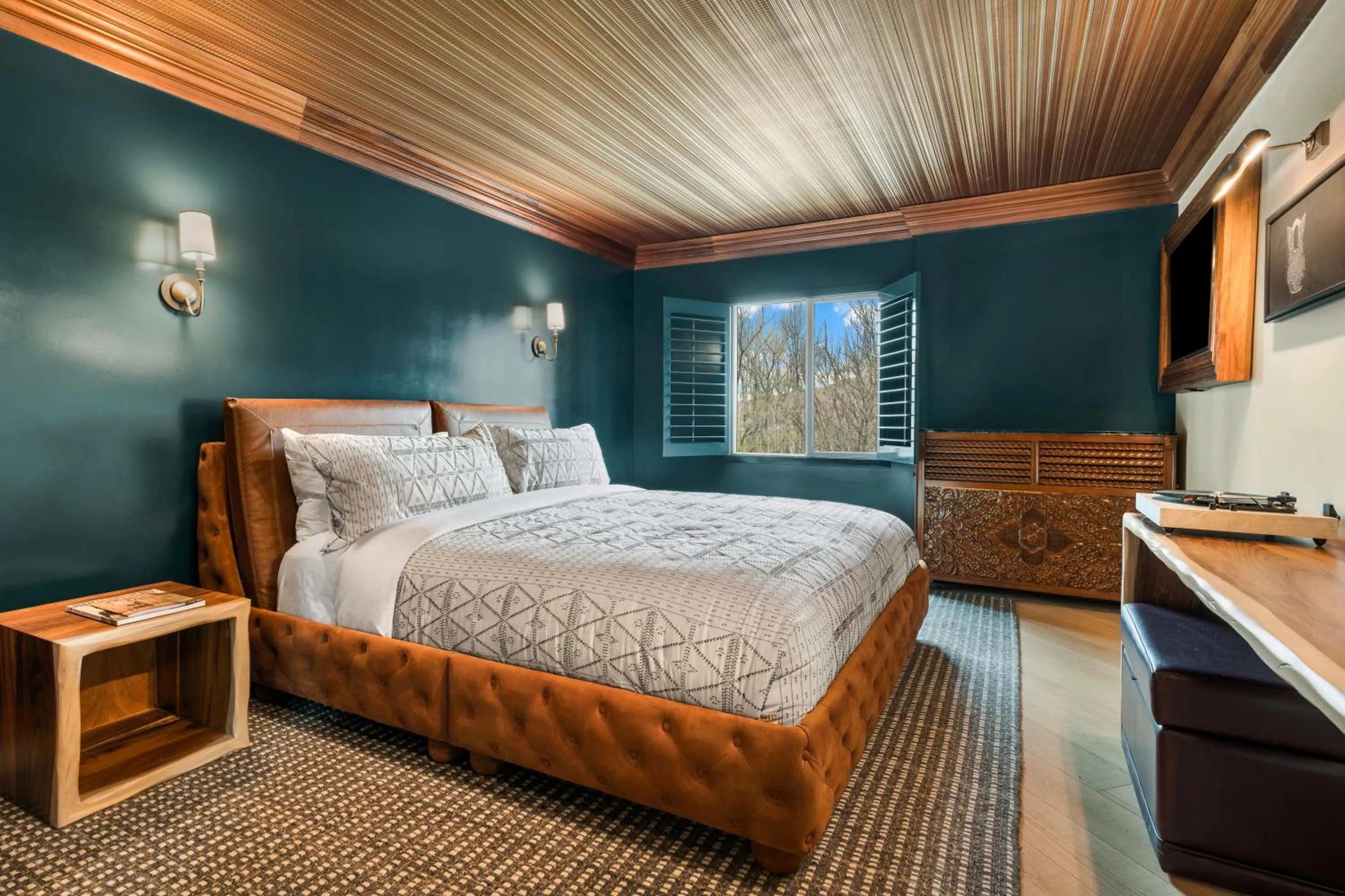 Standard King Room in Wolfe's Hotel Moab