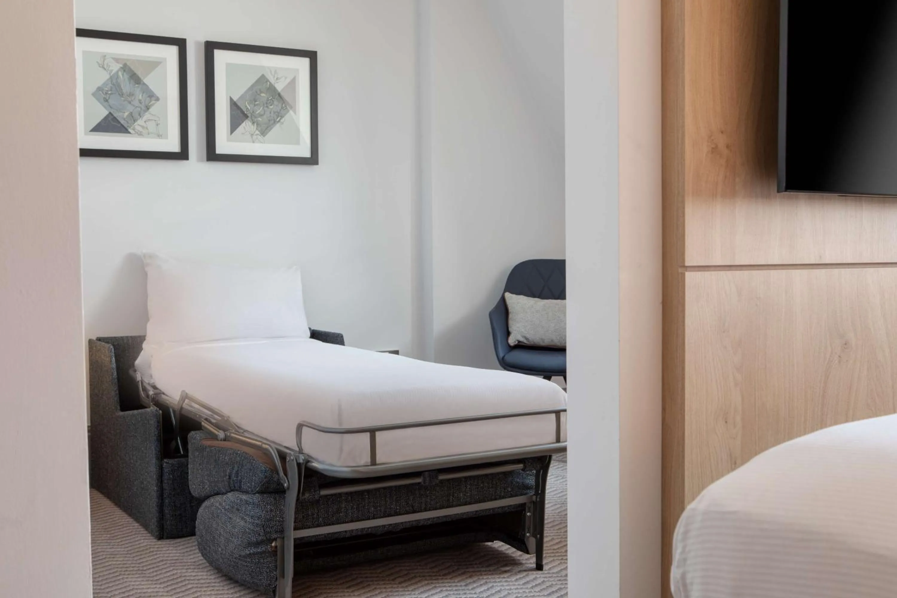 Double Room with Sofa Bed in Hilton Nottingham Hotel