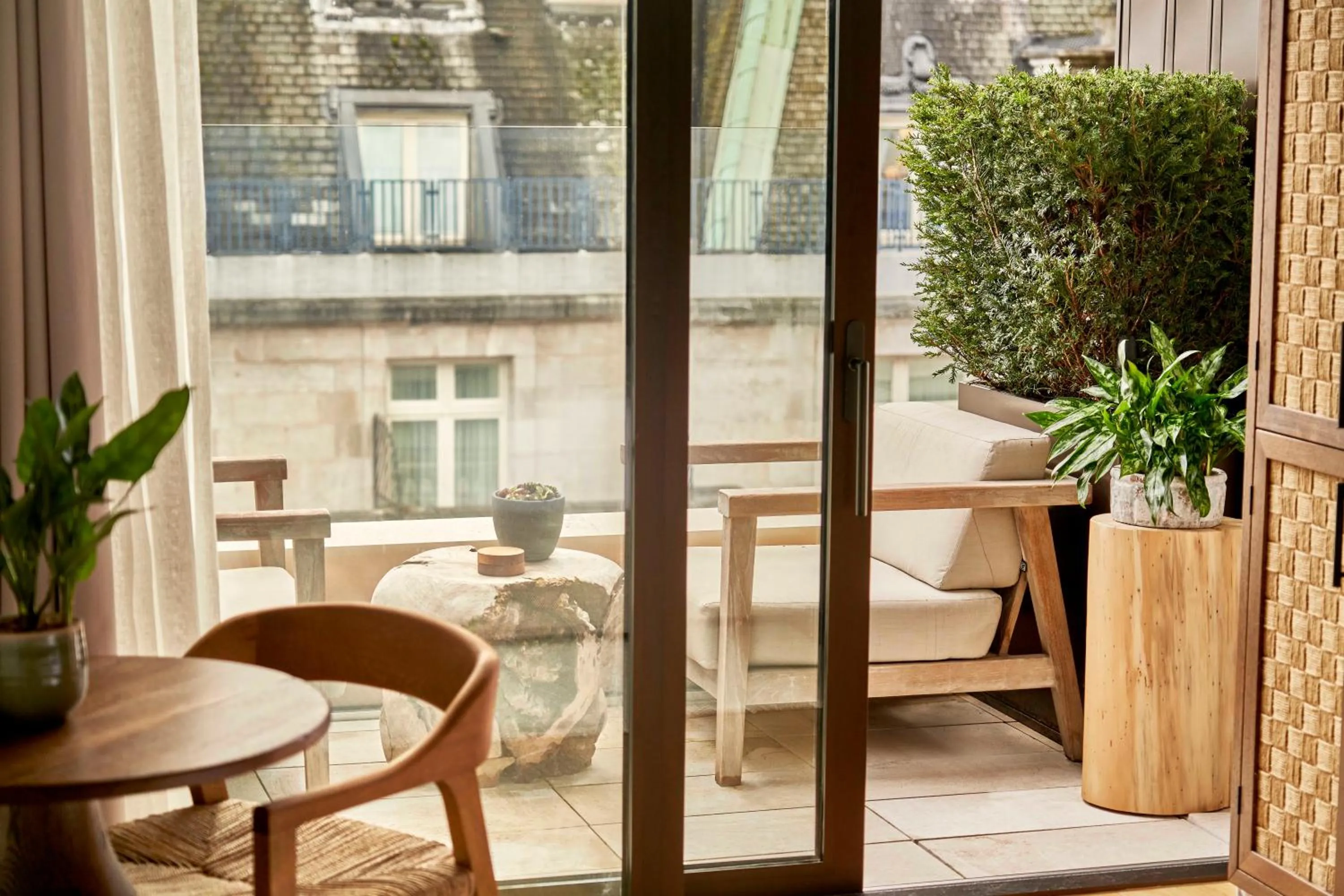 Skyline Terrace King in 1 Hotel Mayfair