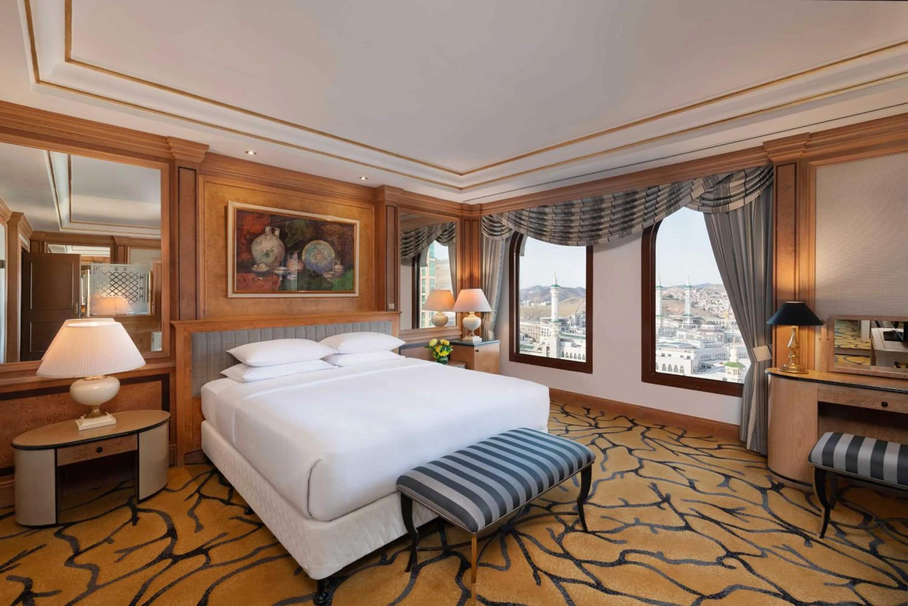 Presidential Suite with One King Bed and Two Twin Beds in Makkah Hotel