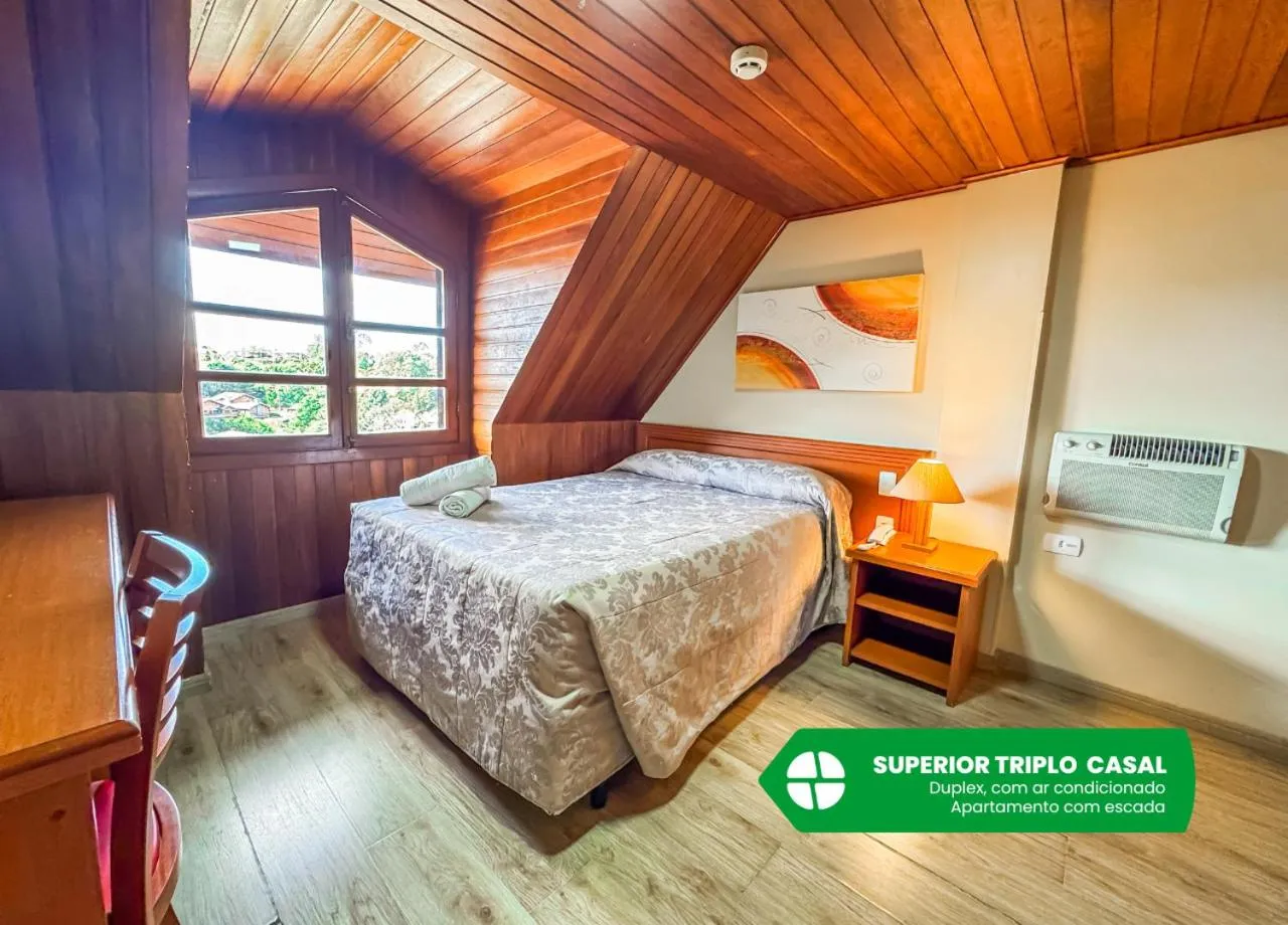 Superior Triple Room with Double Bed in Hotel Nacional Inn Campos do Jordão