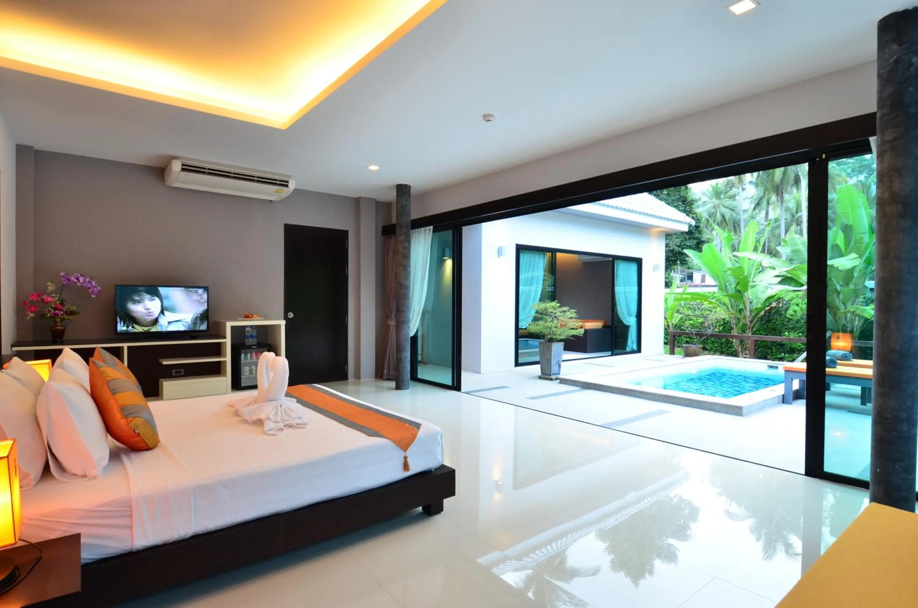 Two-Bedroom Villa in Chaweng Noi Pool Villa
