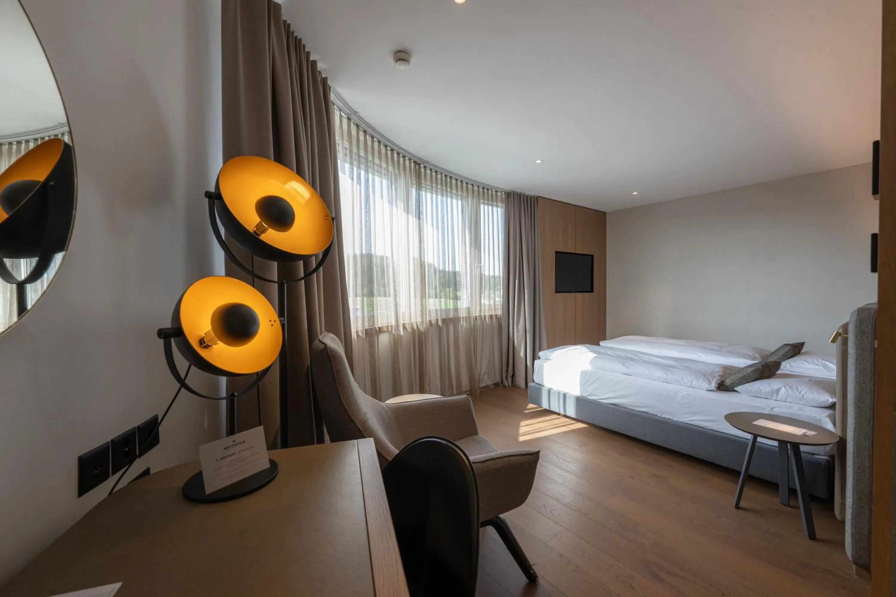 Large Double Room in Hotel Meilenstein