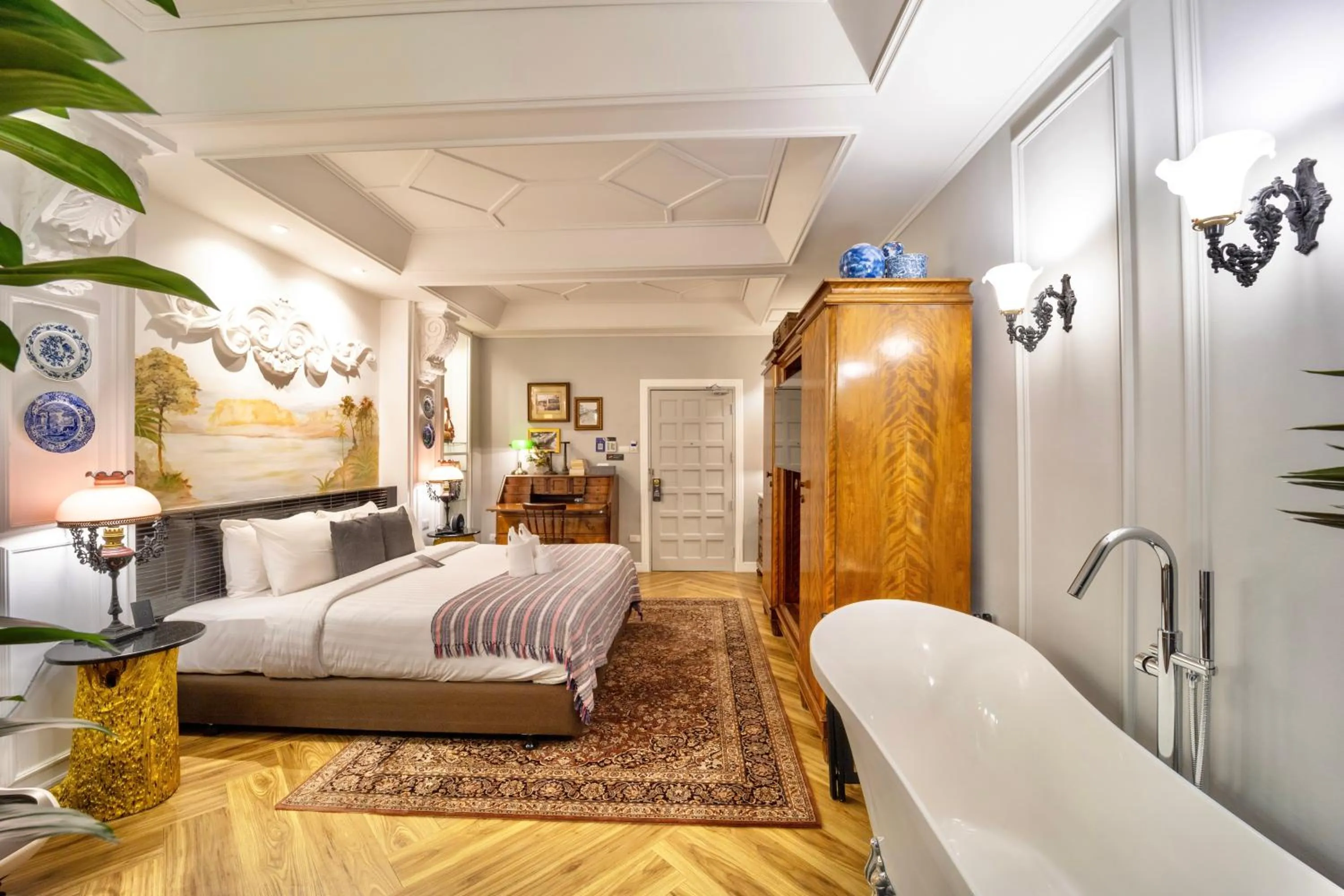 King Suite in Yuu Hotel Ubon Ratchathani