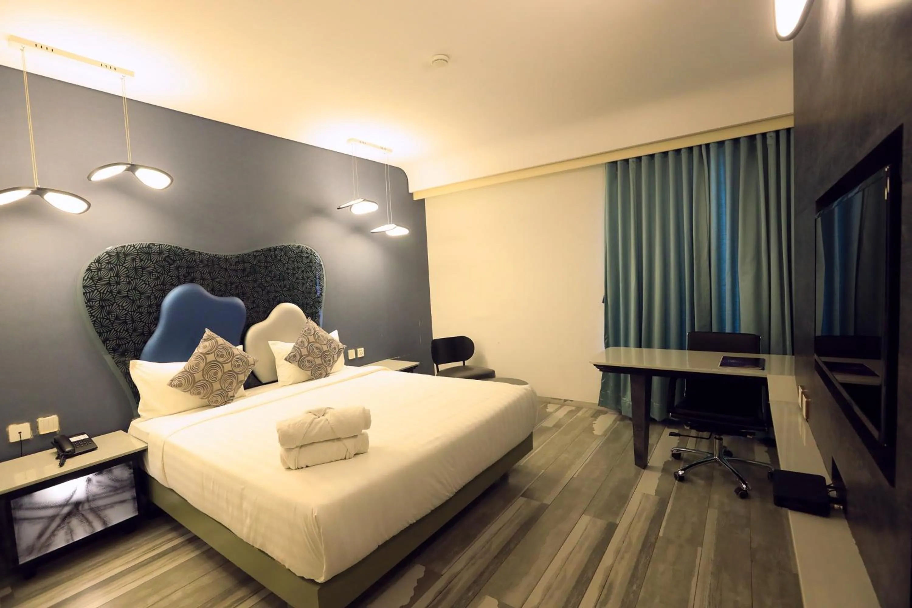 Deluxe Room in Humming Bird Hotel & Banquet
