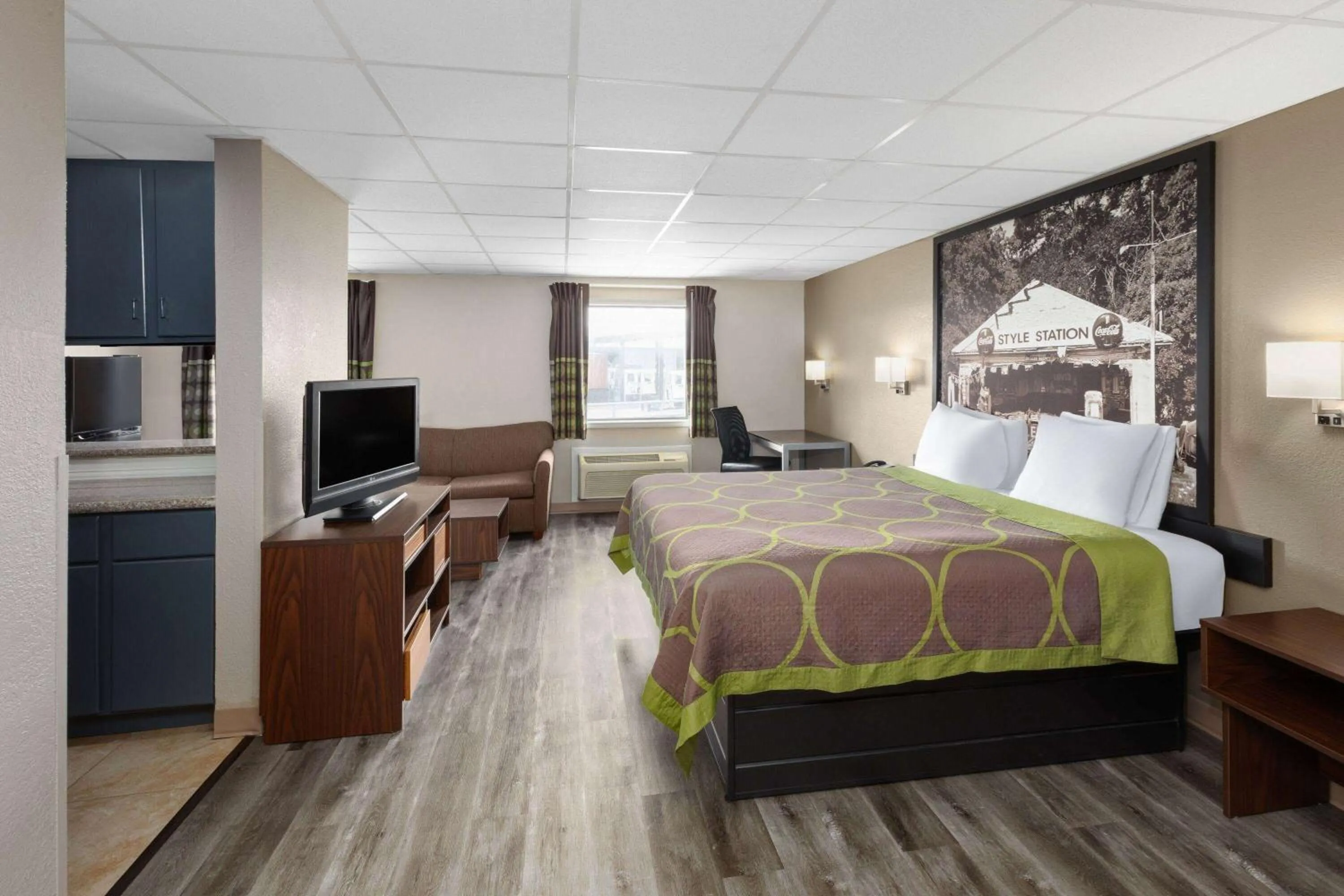 King Studio Suite - Non-Smoking in Super 8 by Wyndham Buffalo