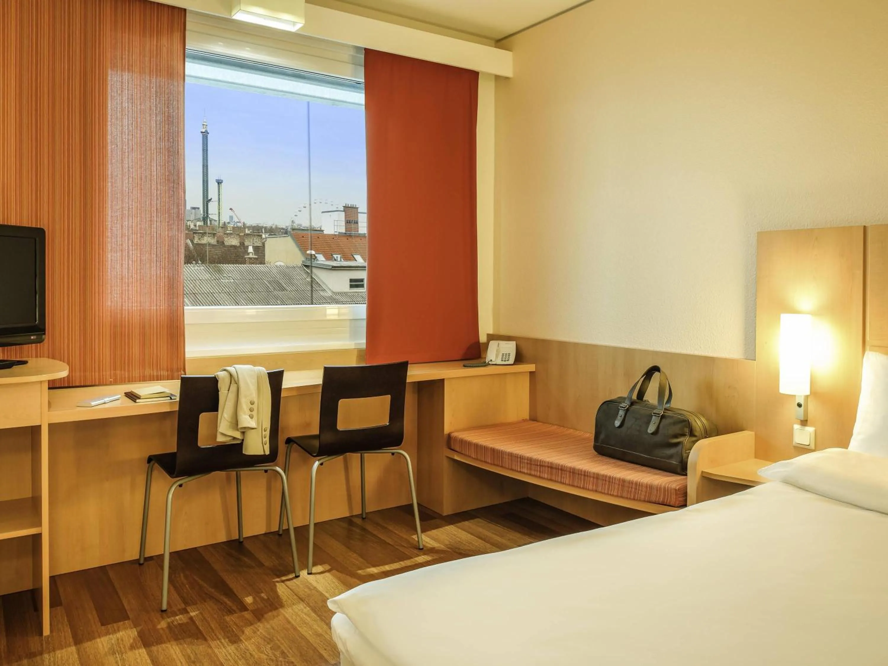 MyRoom By Gerhard - For Anyone Seeking The Sea Room in Ibis Wien Messe