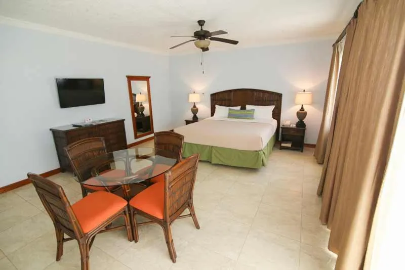 Coco Suit King Bed with Balcony in Coco La Palm