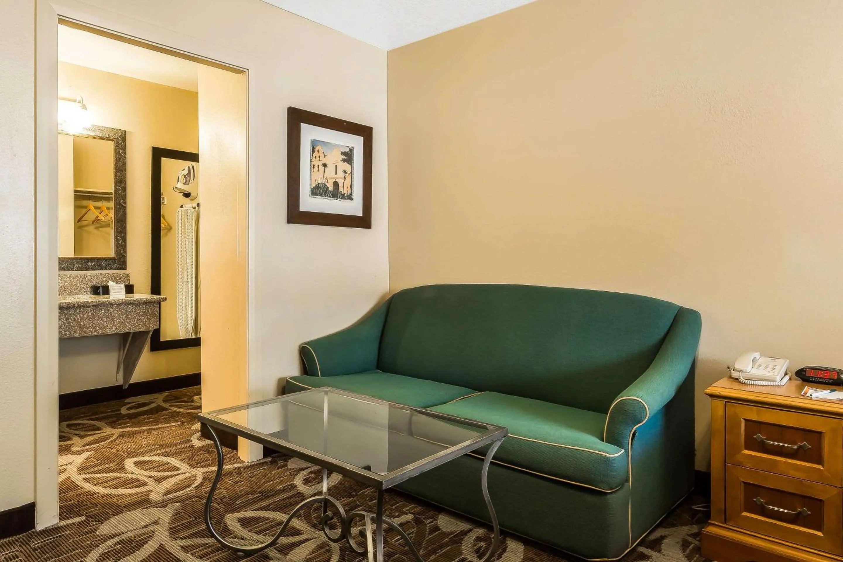 King Room - Non-Smoking in Quality Inn Bryce Canyon