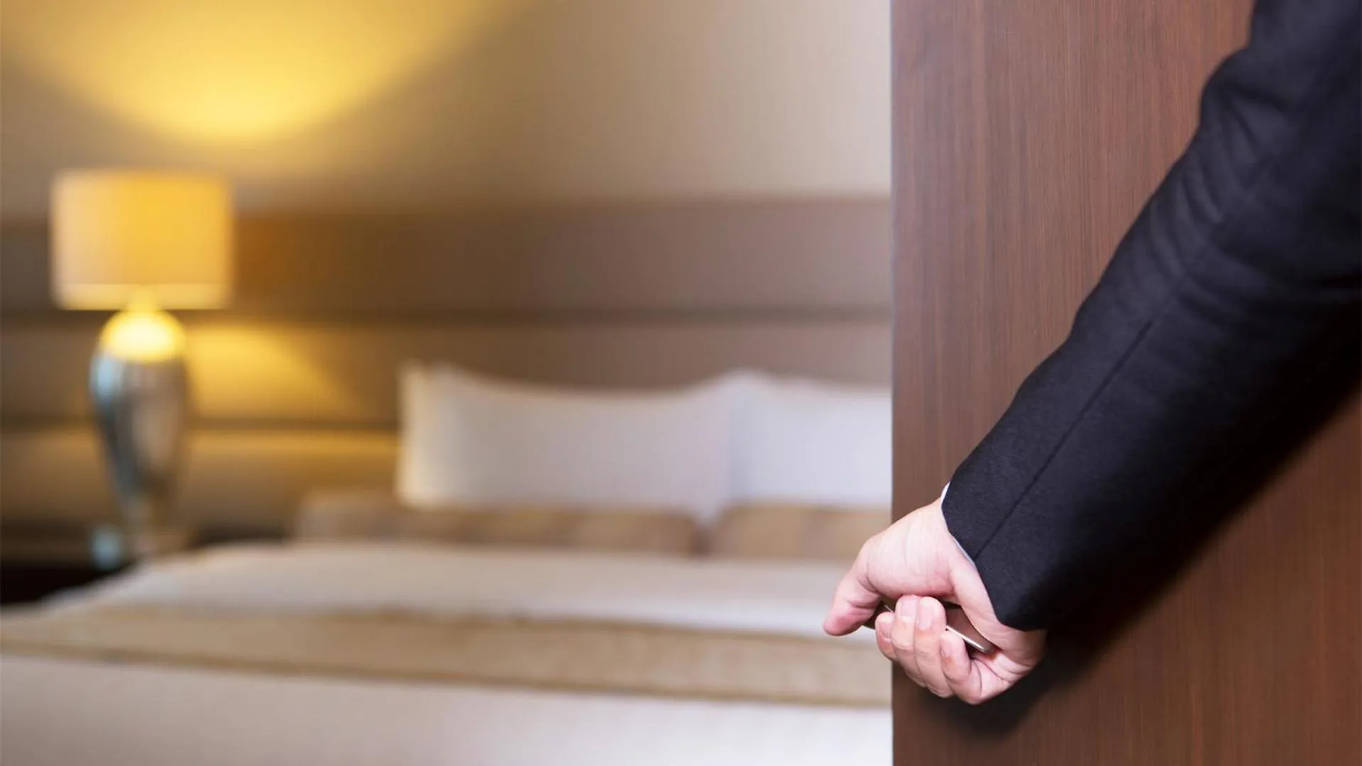 Deluxe Single Room in Crimson Hotel Filinvest City, Manila