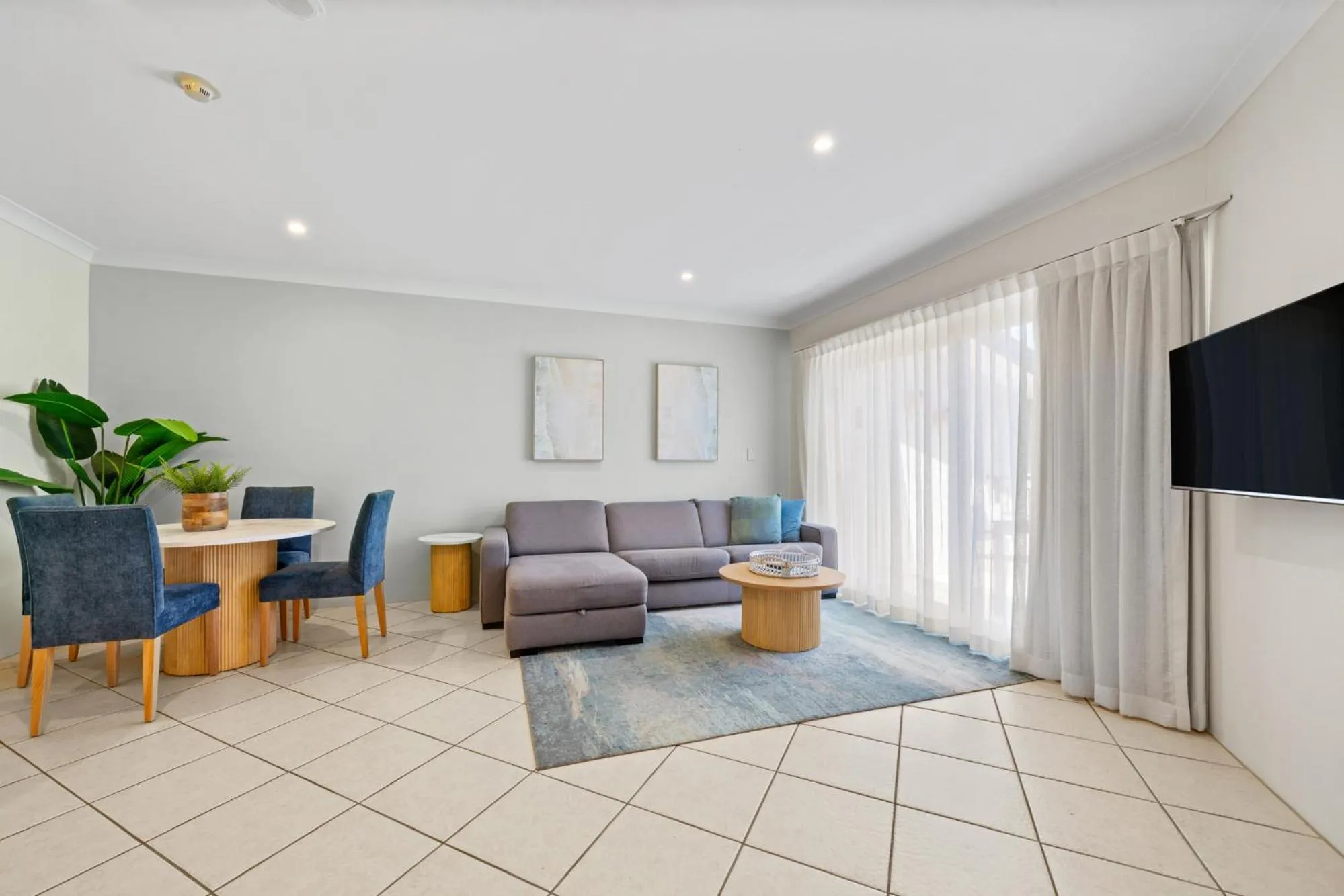 One-Bedroom Apartment in Terrigal Sails Serviced Apartments