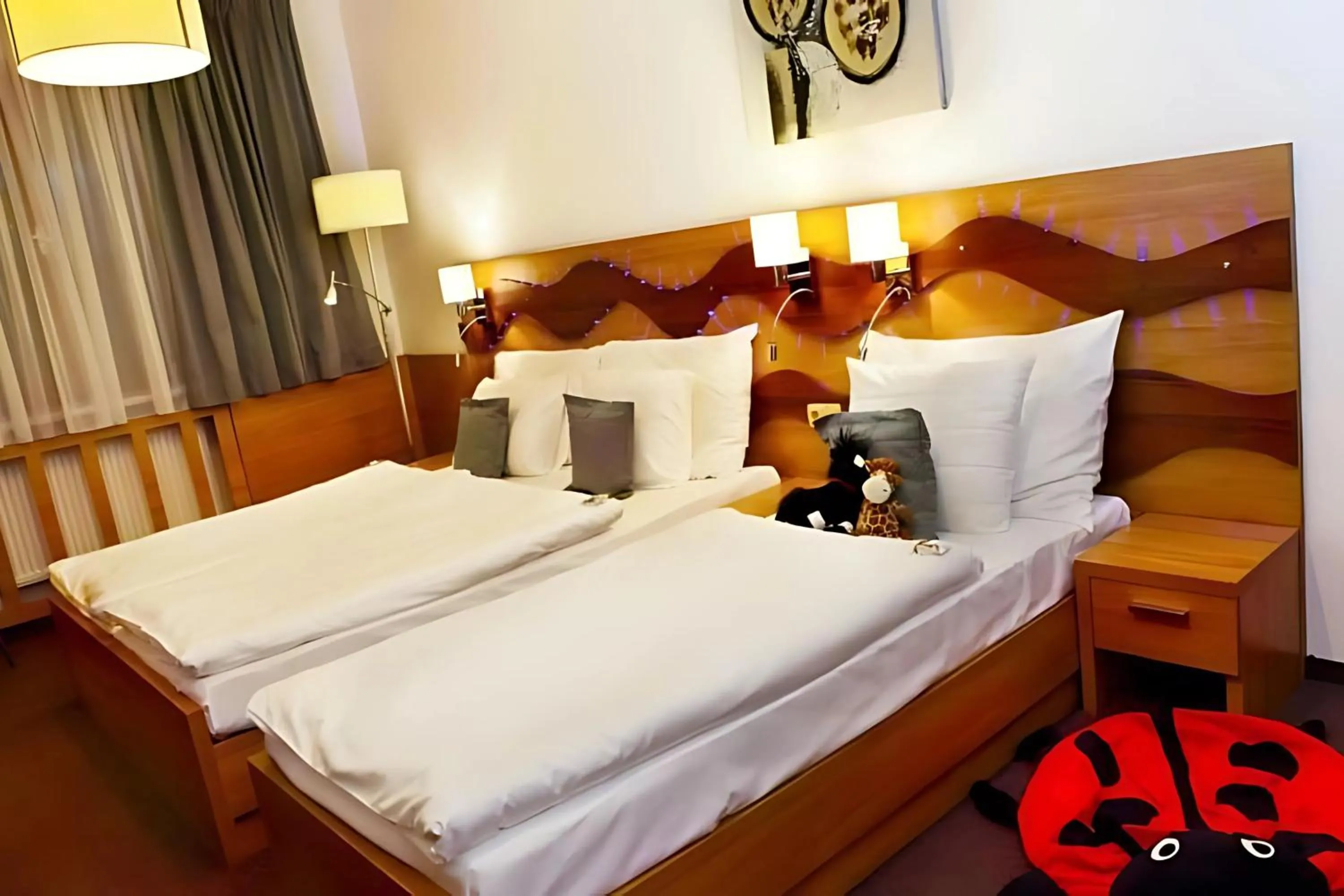 Budget Triple Room in Danubia Gate Hotel