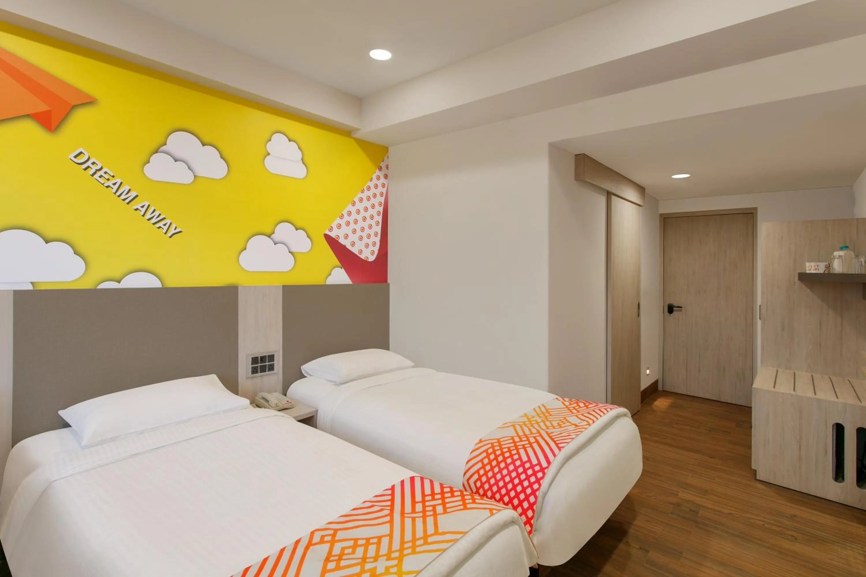 Bed in Ginger Patna