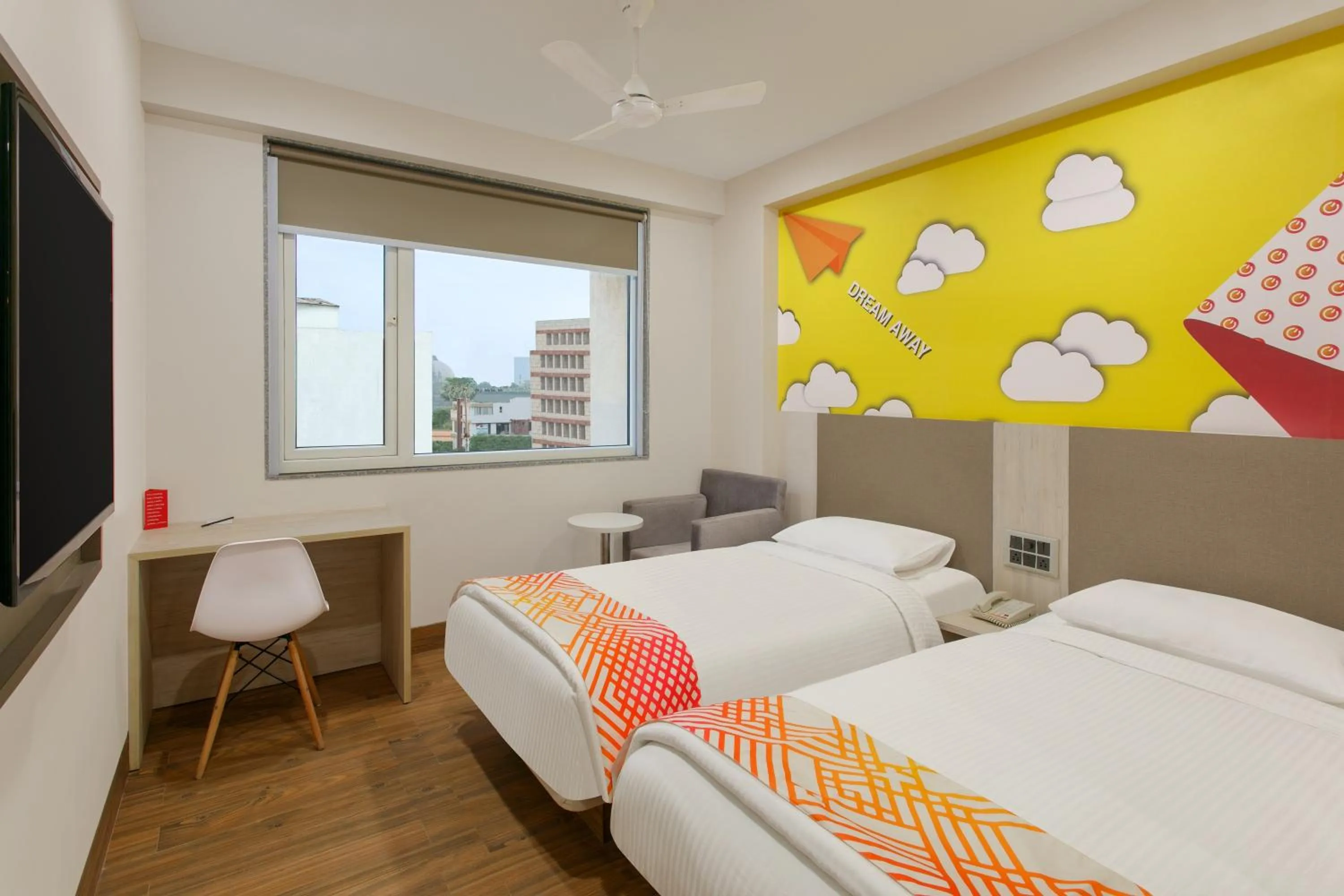 Bed in Ginger Patna