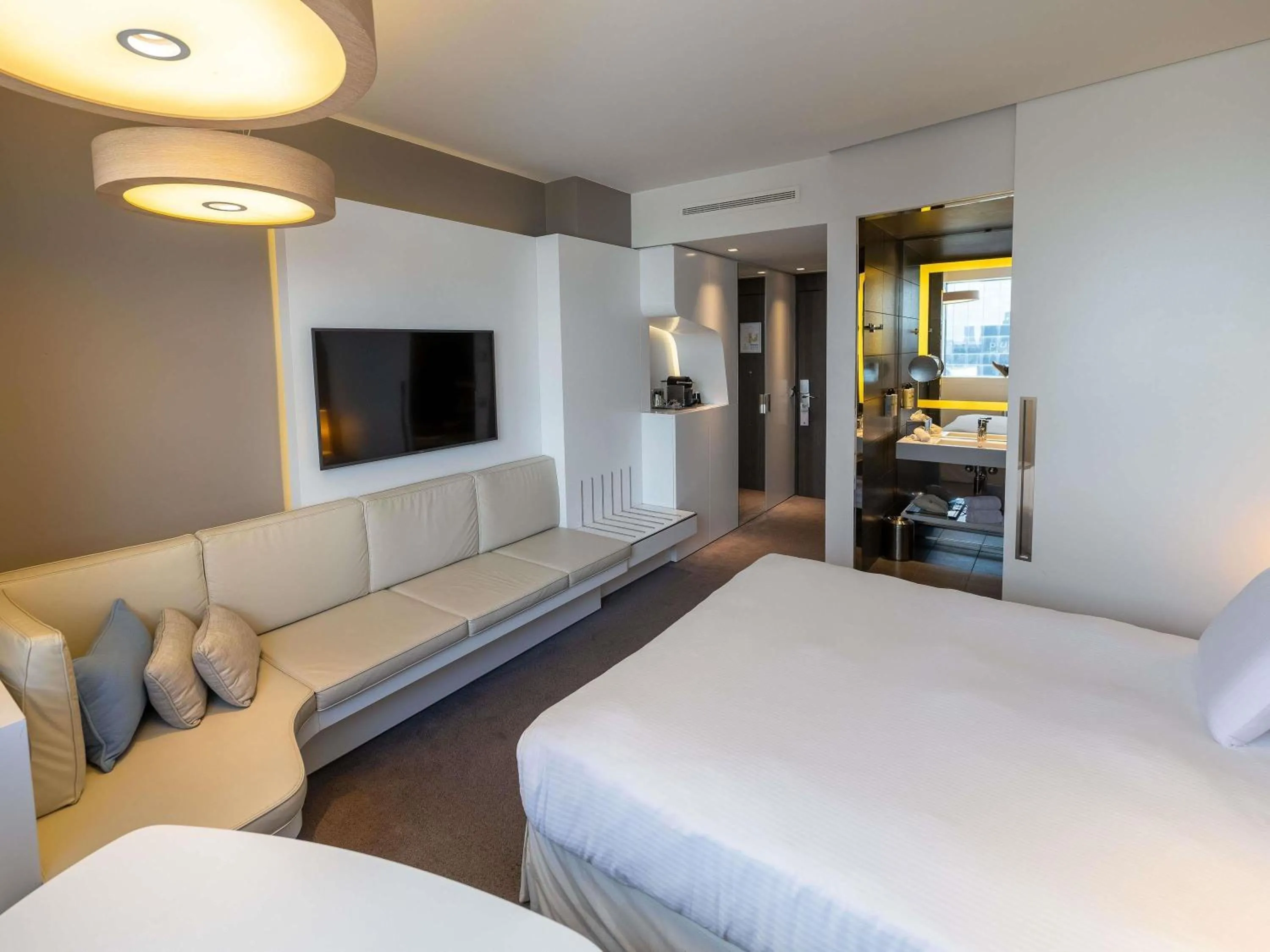 Classic King Room in Pullman Brussels Centre Midi