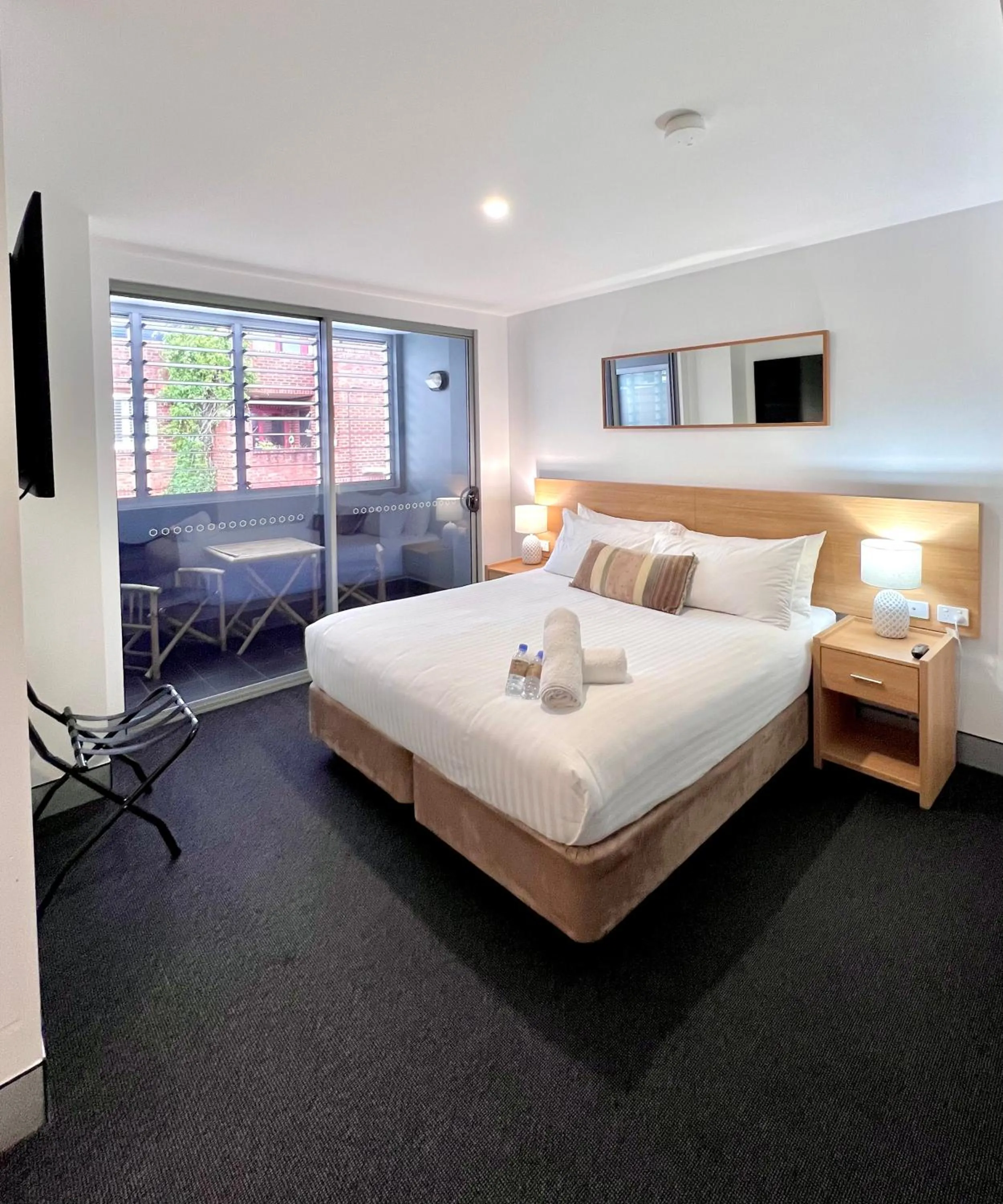 Executive Studio in Crown on Darby Newcastle