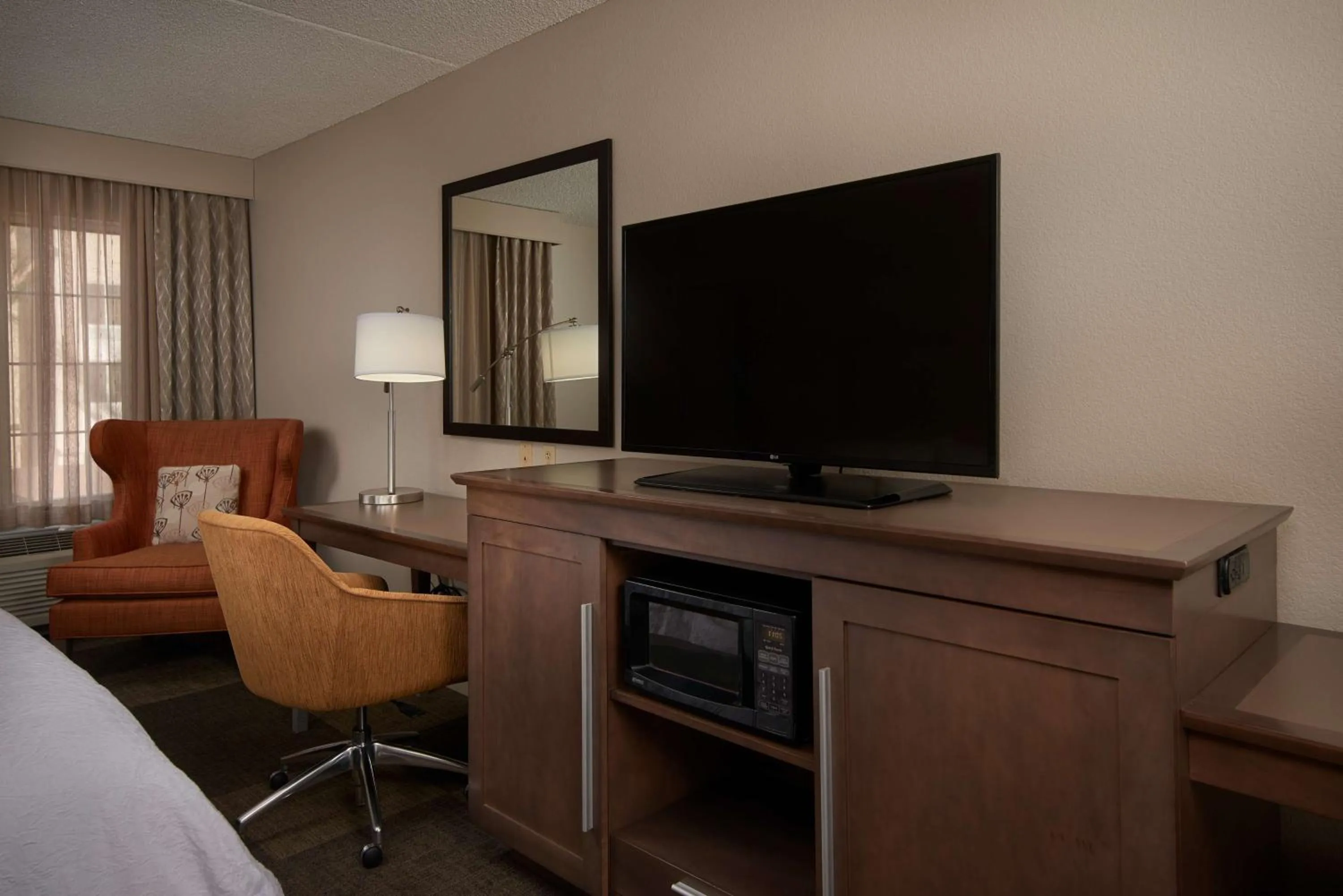 King Suite with Kitchen and Balcony - Non-Smoking in Hampton Inn & Suites Phoenix/Scottsdale