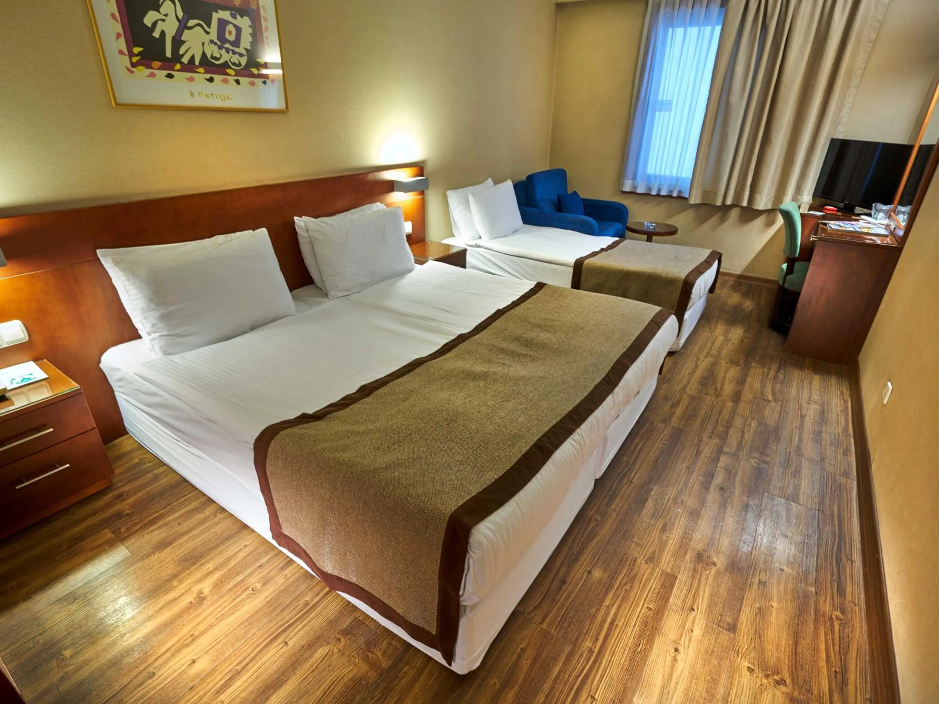 Triple Room in Feronya Hotel