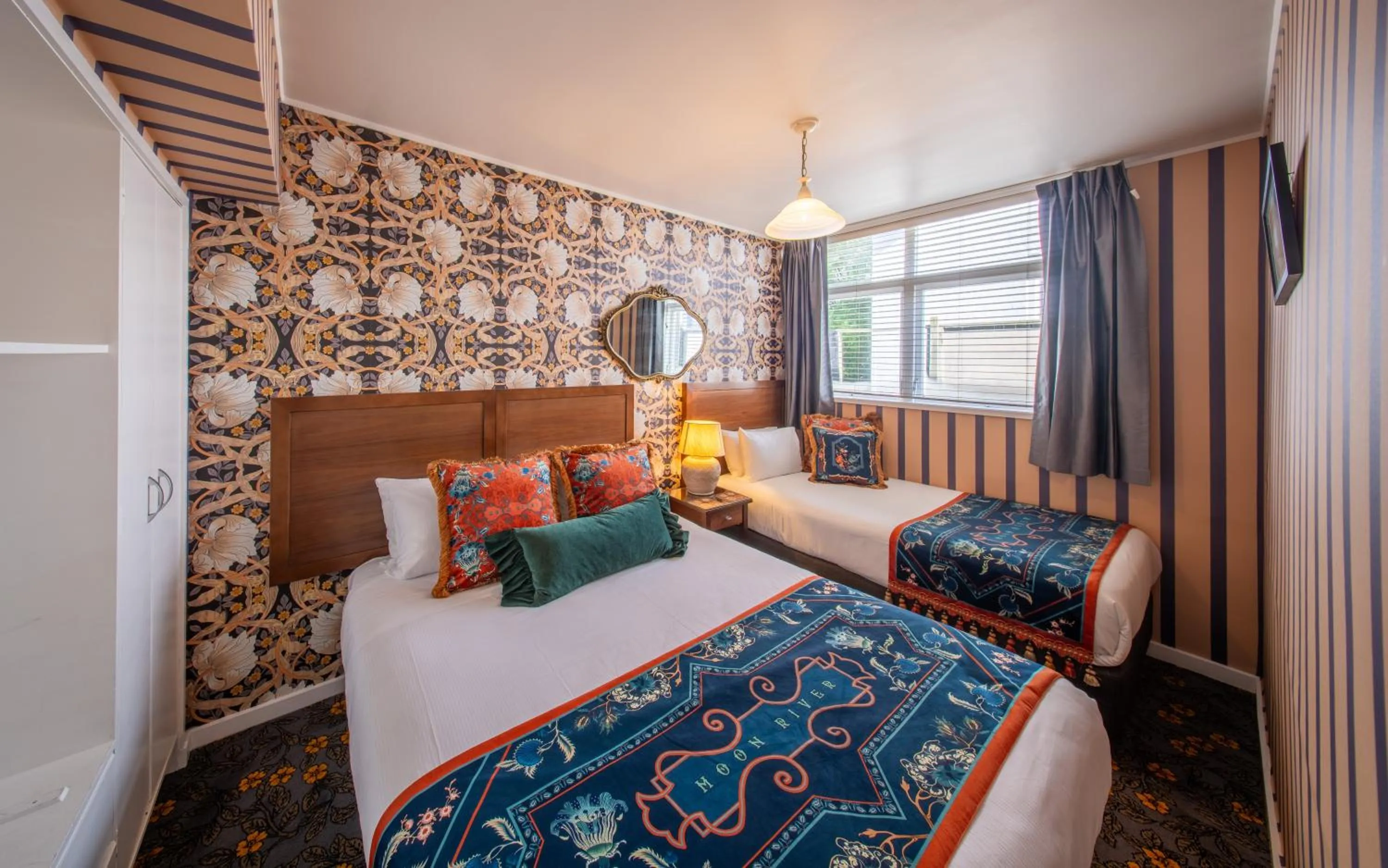 One-Bedroom Suite in Prince's Gate Hotel