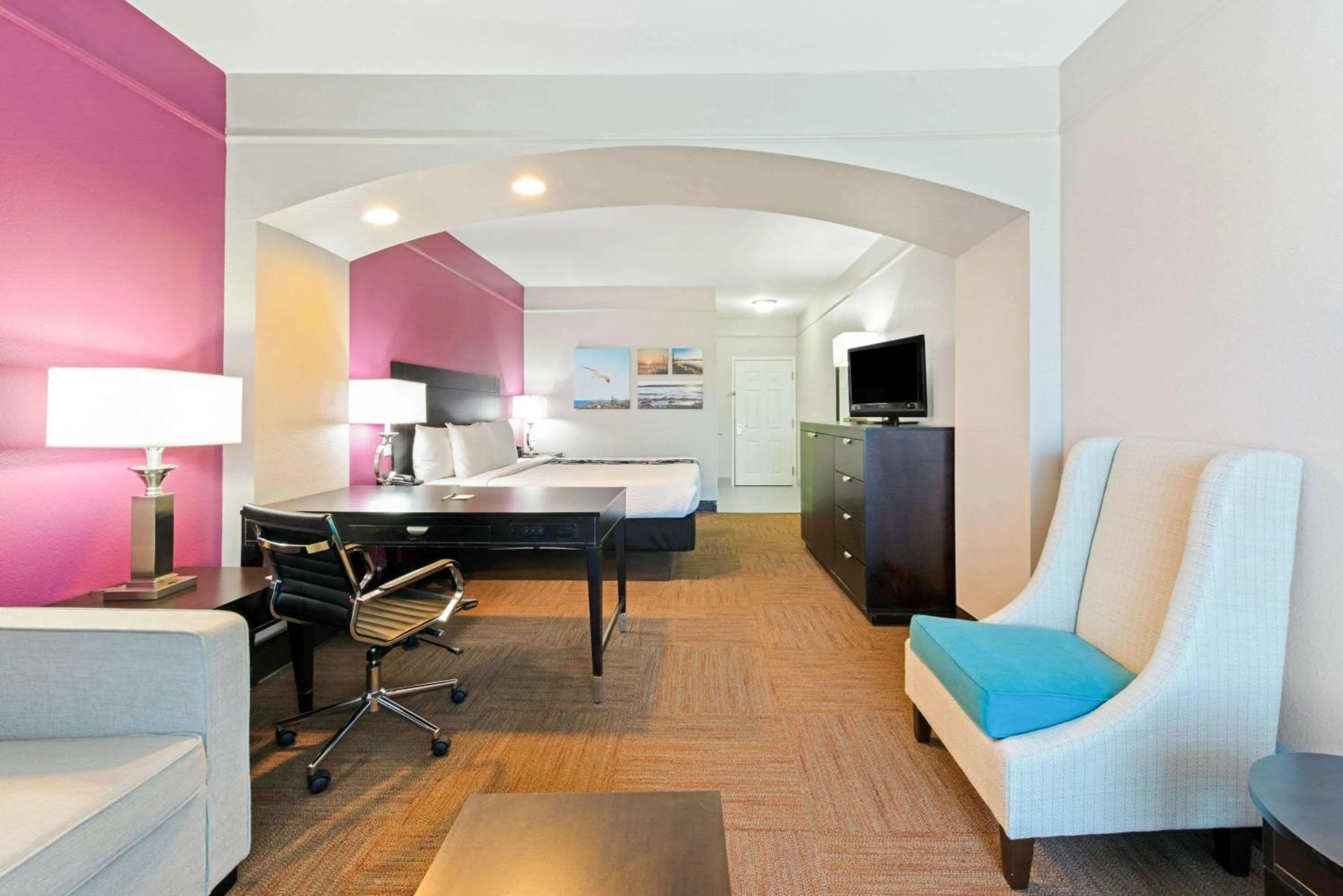 Executive King Room in La Quinta by Wyndham Winnie