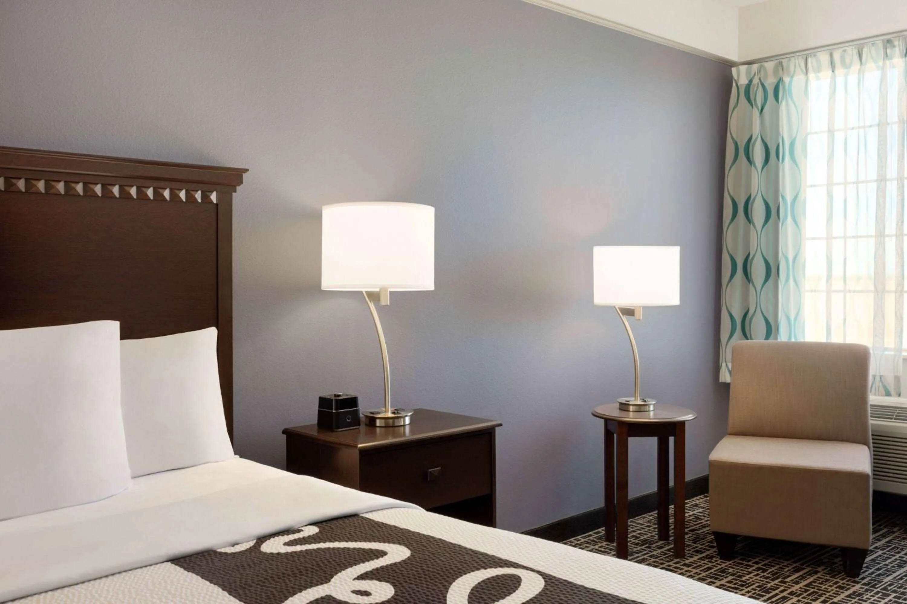 Deluxe King Room - Non-Smoking in La Quinta by Wyndham Dumas