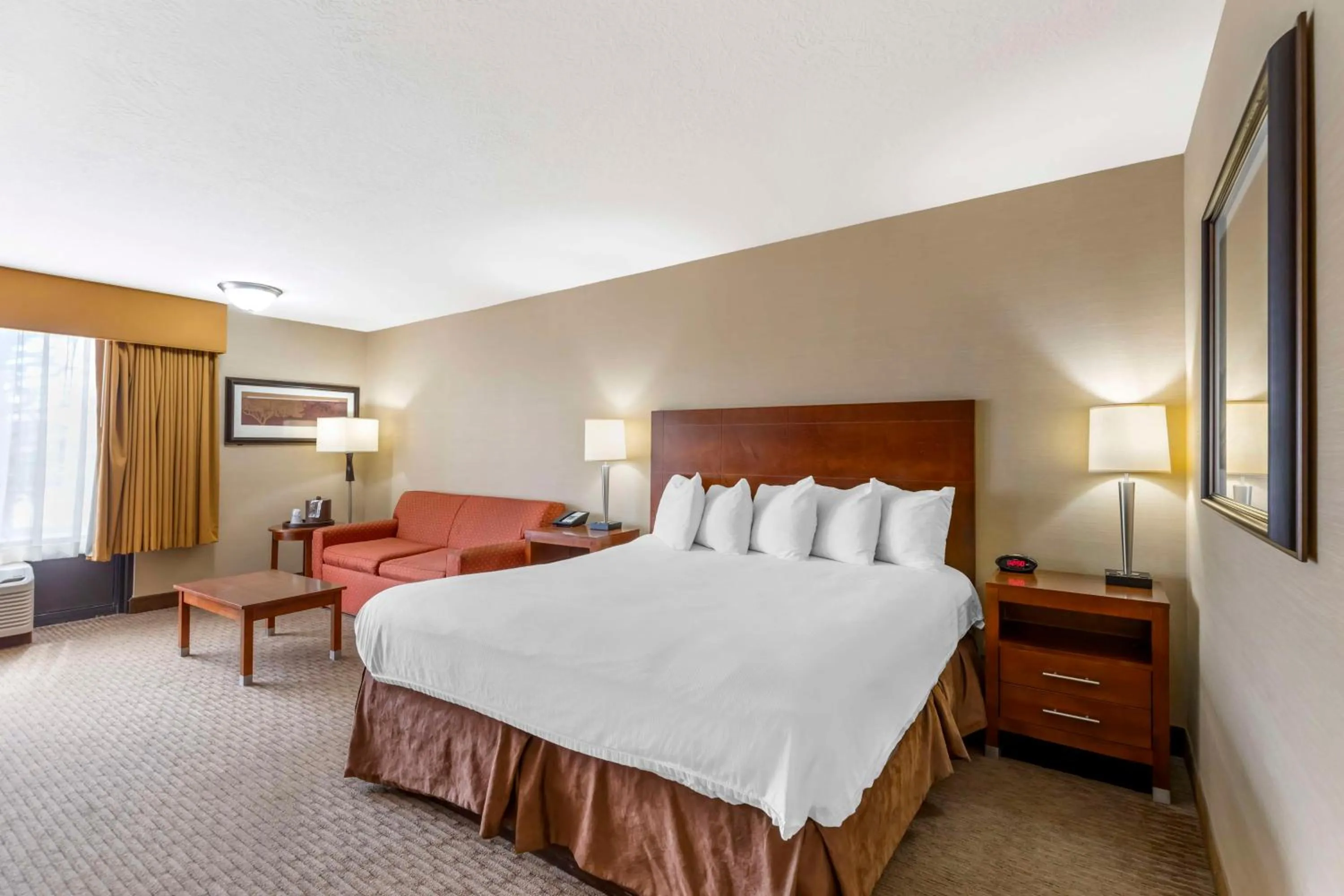 King Room with Sofa Bed in Best Western Cotton Tree Inn