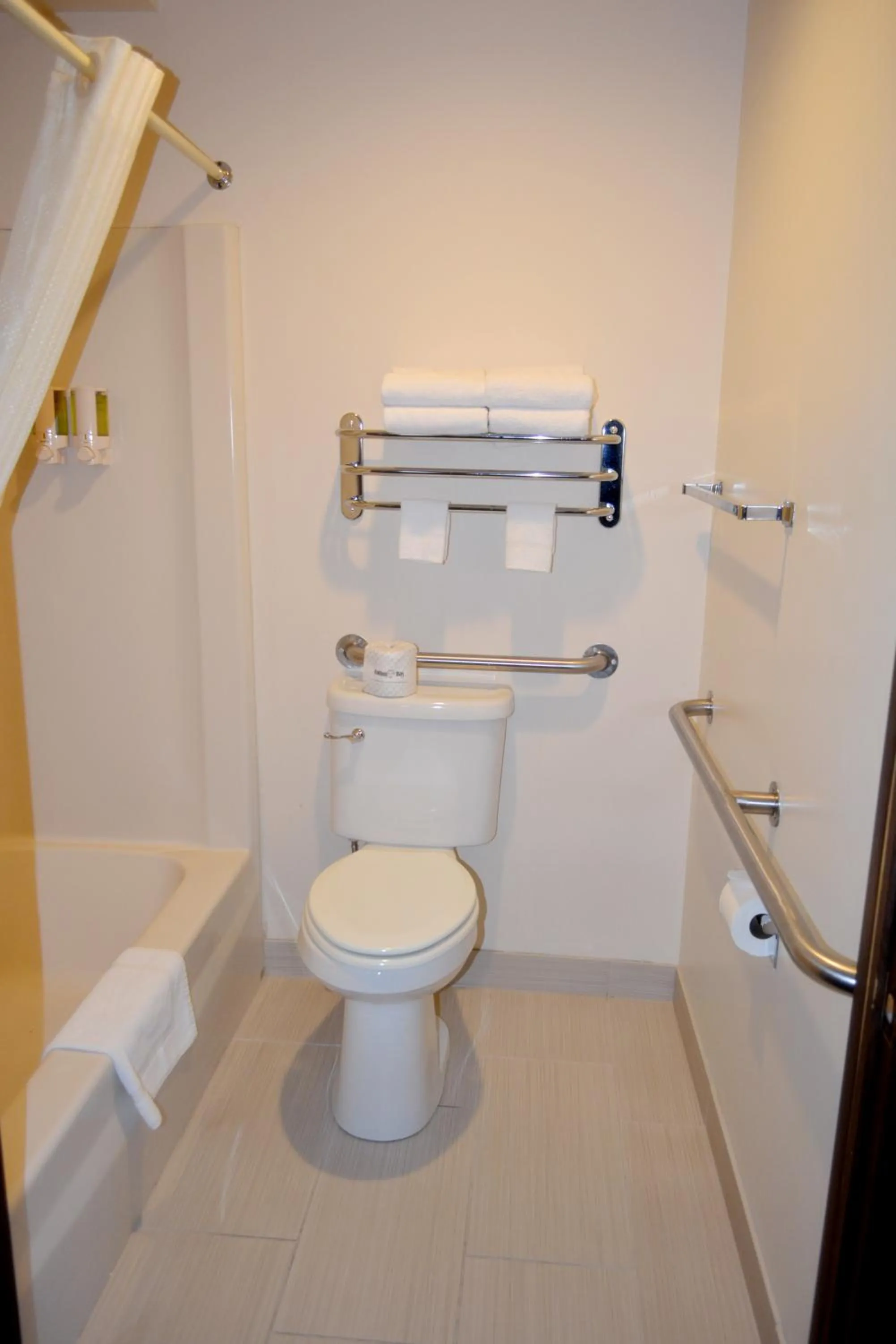 Queen Room with Two Queen Beds in Frankenmuth Motel