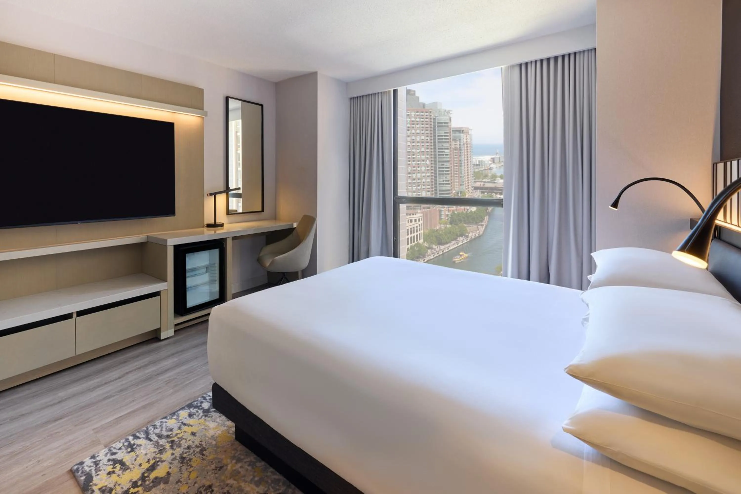 Queen Room in Hyatt Regency Chicago