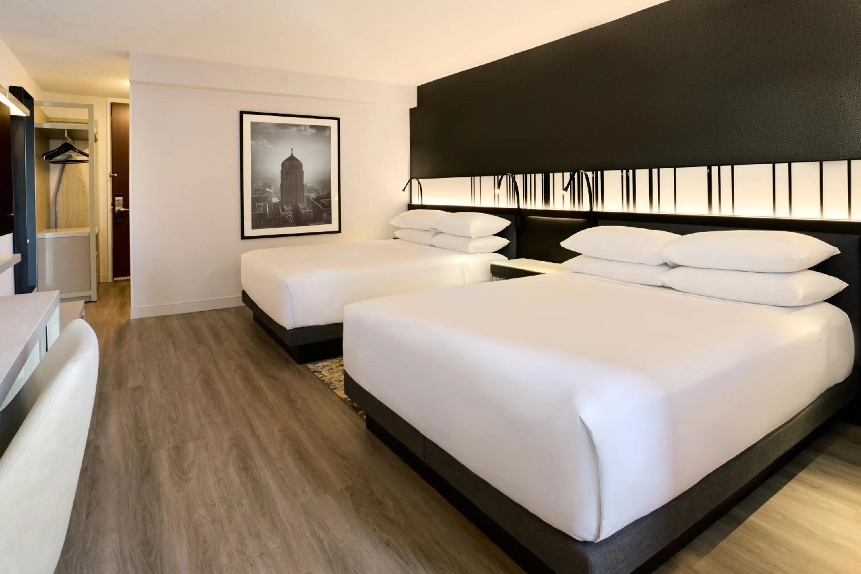 Queen Room with Two Queen Beds in Hyatt Regency Chicago