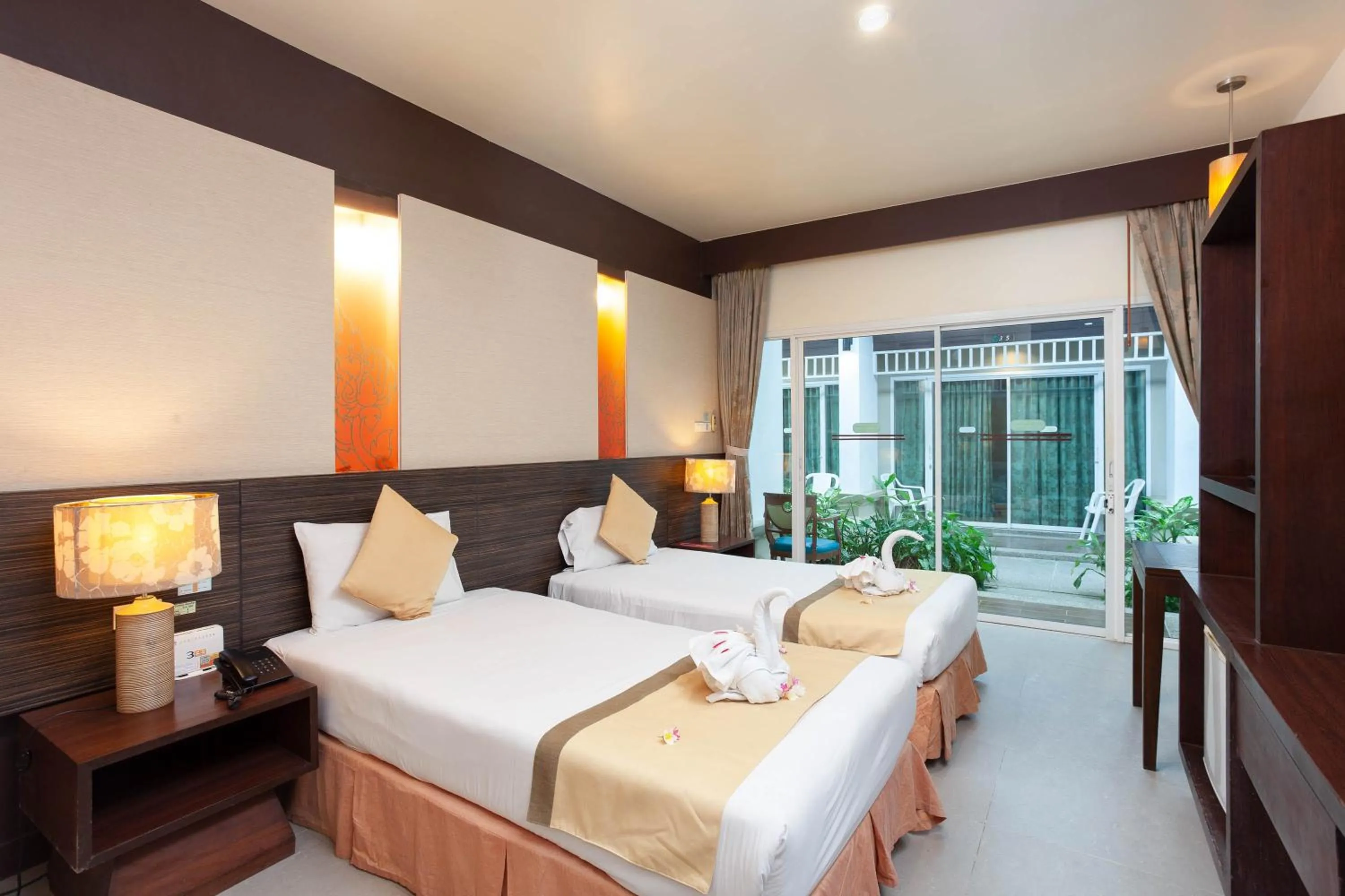 Courtyard Studio - Twin Bed in Al's Resort