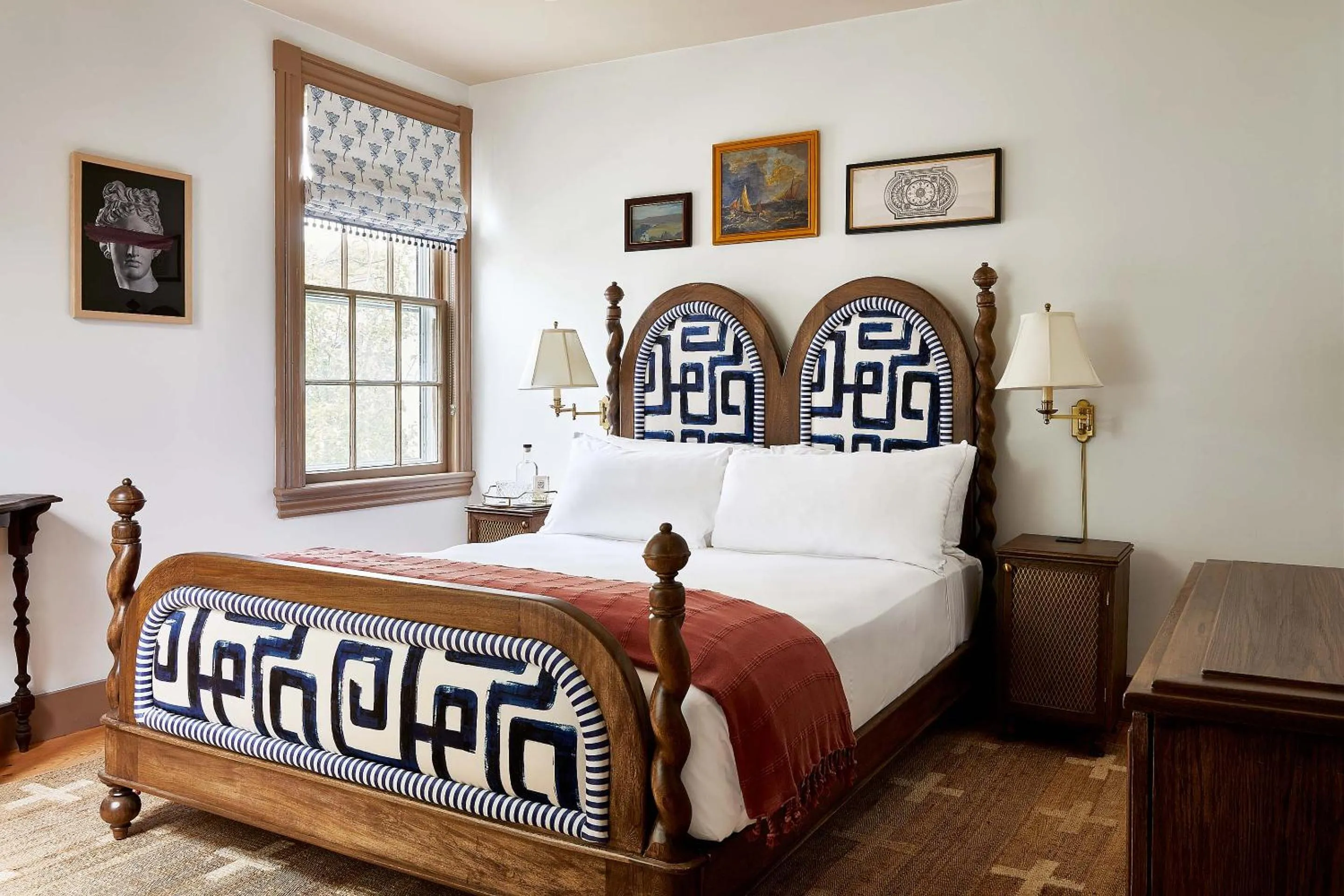 Standard Queen in Blue Iris