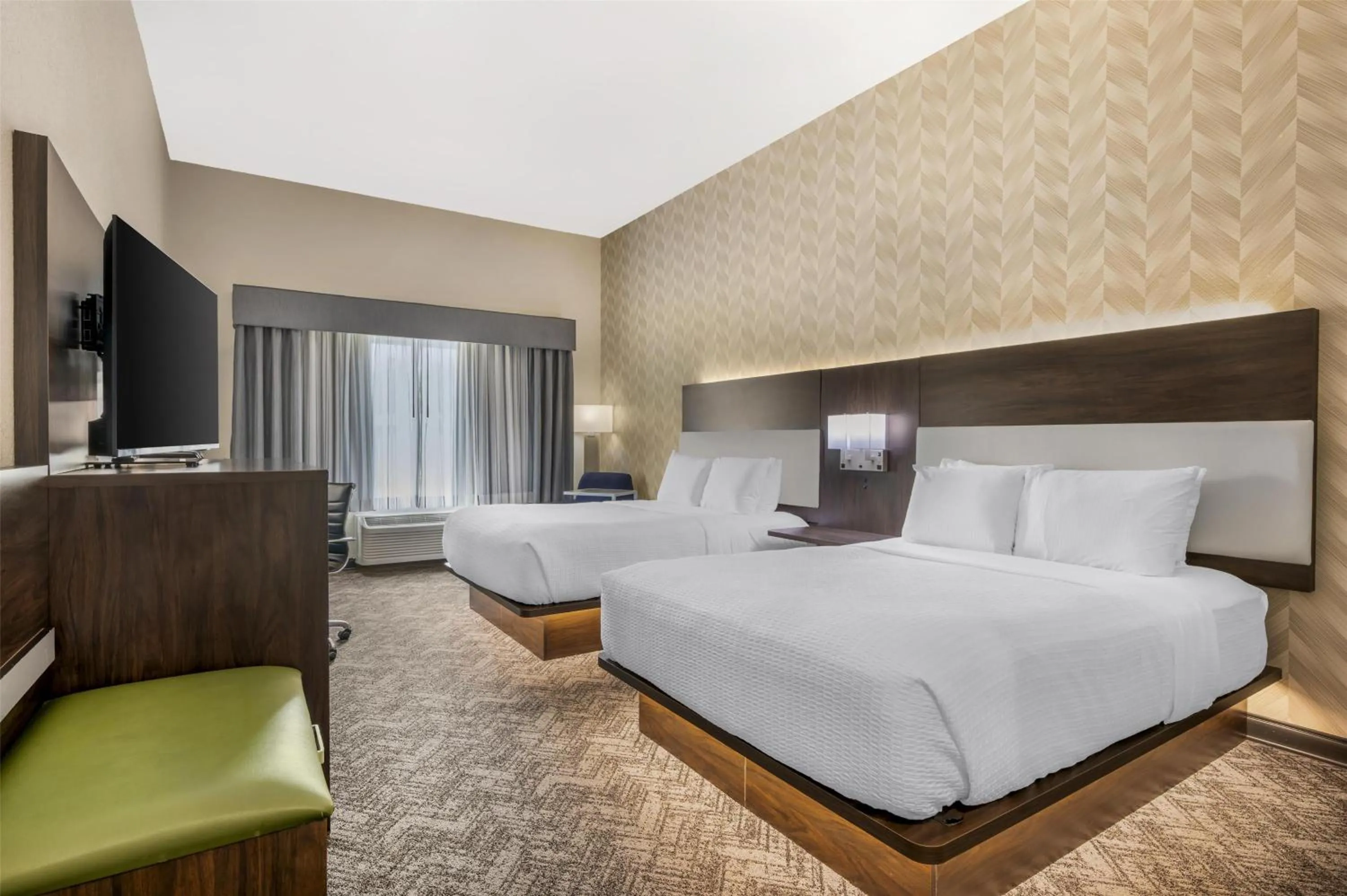 Queen Room with Two Queen Beds - Disability Access in Best Western Plus Parkside Inn & Suites