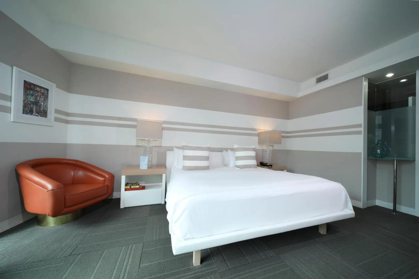 Deluxe City View King in The Local House