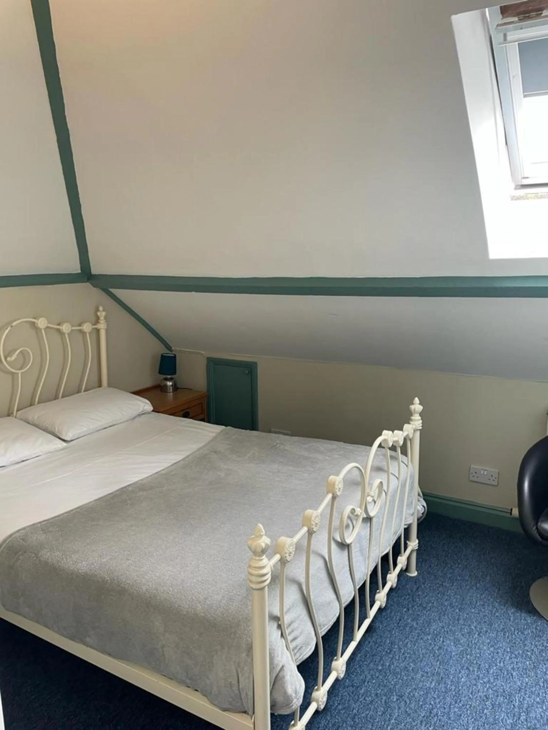 Standard Quadruple Room in OYO No 3