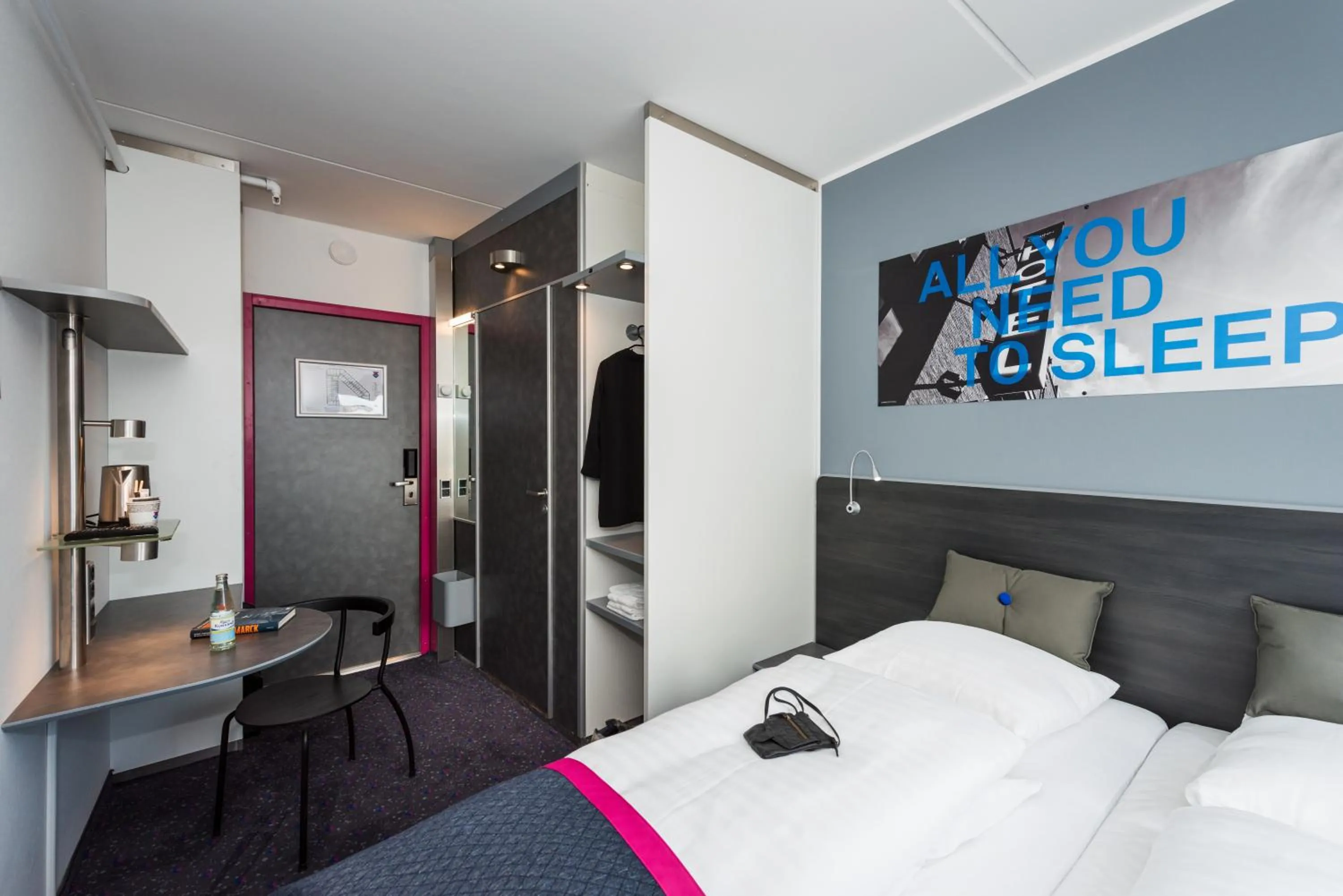 Commodore Room with Twin Beds in Cabinn Copenhagen