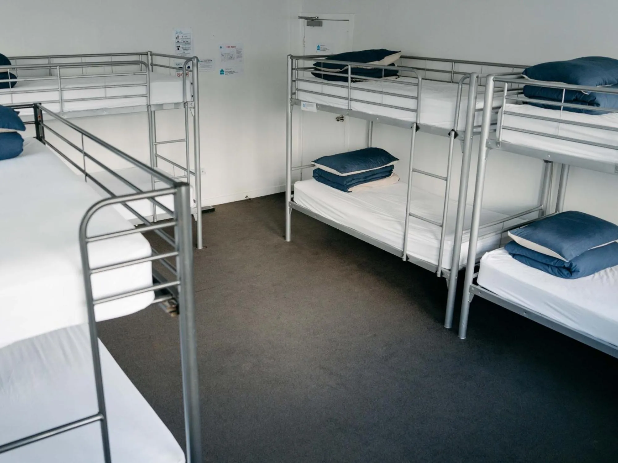 Bed in 8-Bed Mixed Dormitory Room in Attic Backpackers