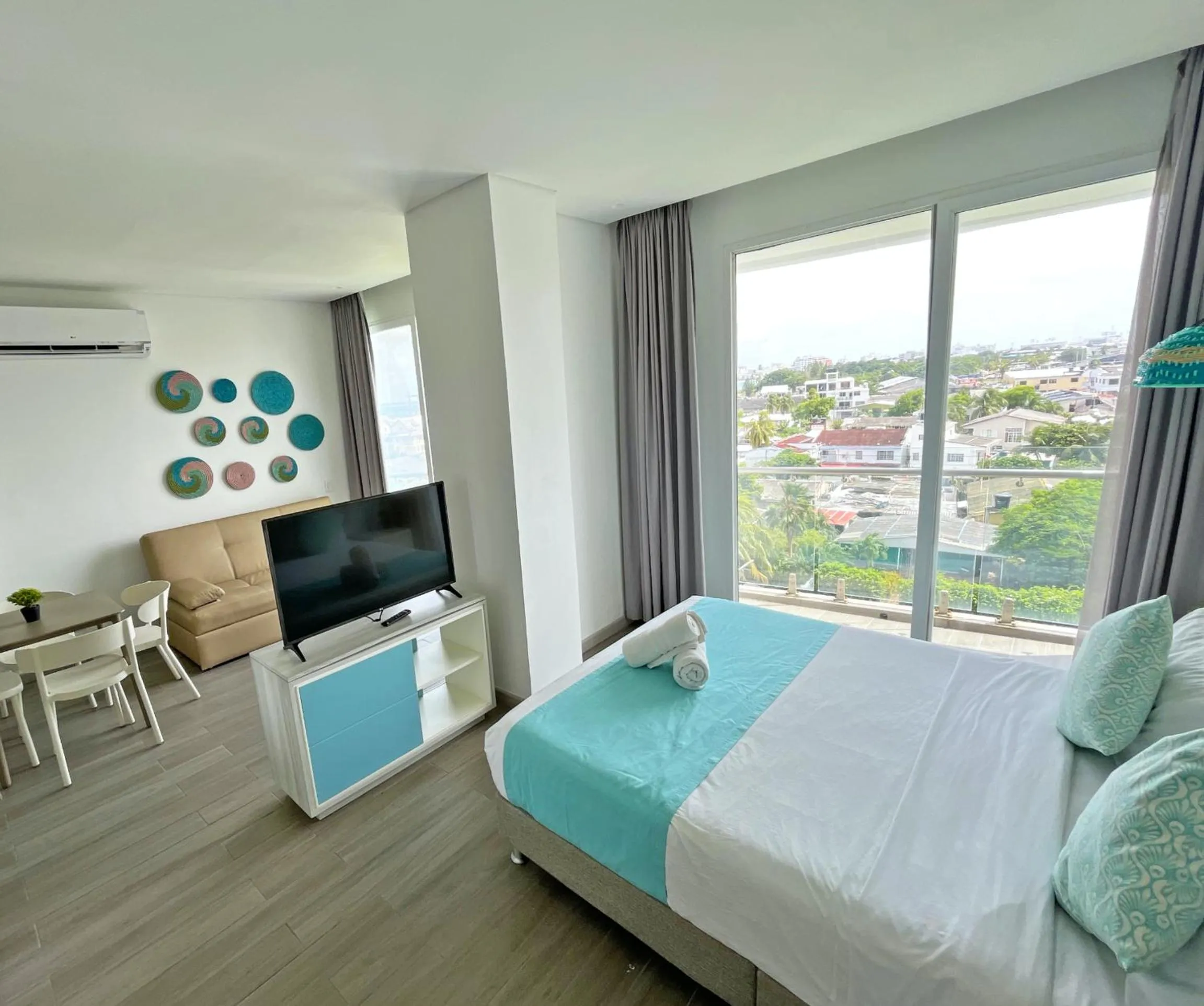 Studio with Sofa Bed in Azure Lofts & Pool