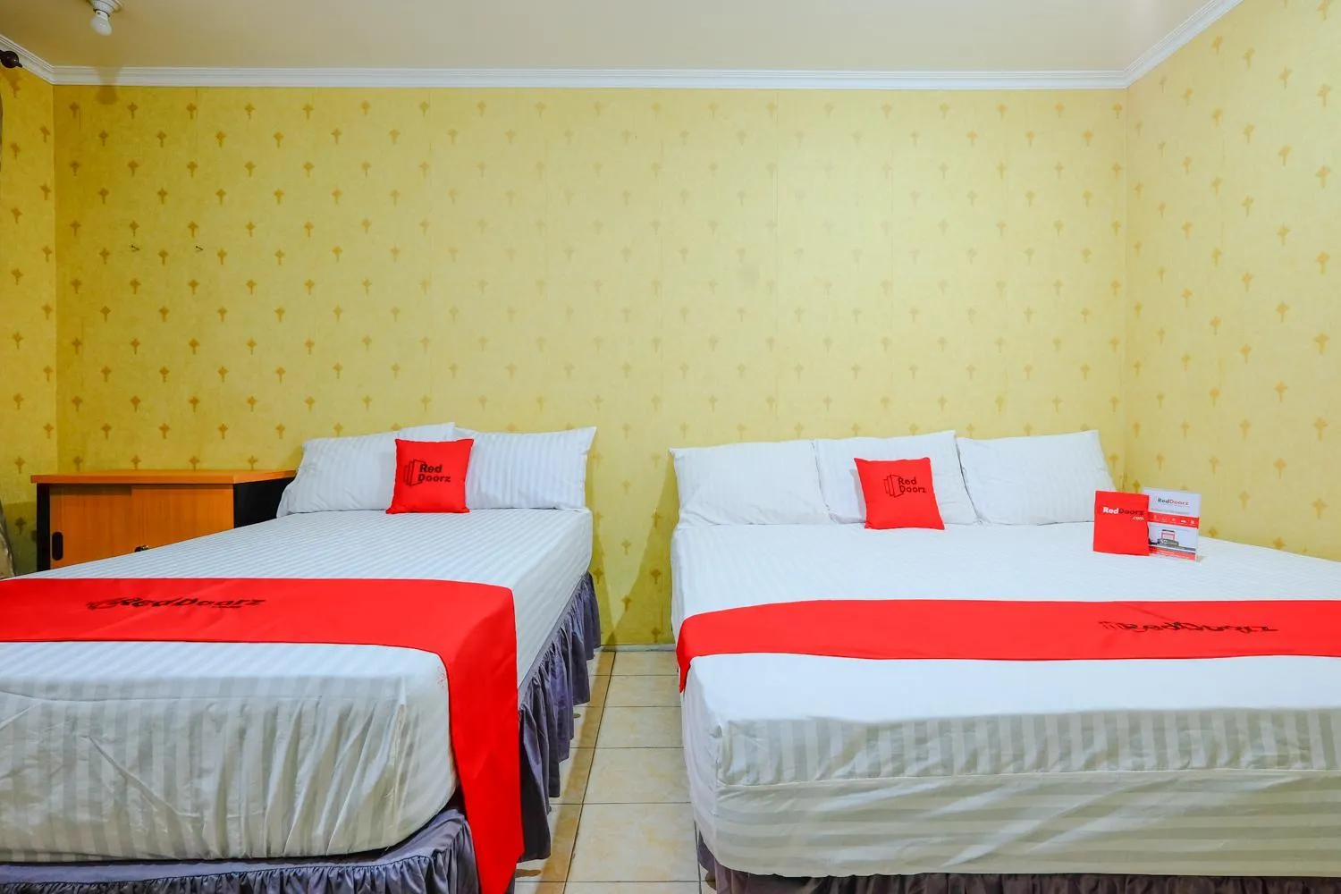 Twin Room in RedDoorz near Universitas Diponegoro Semarang