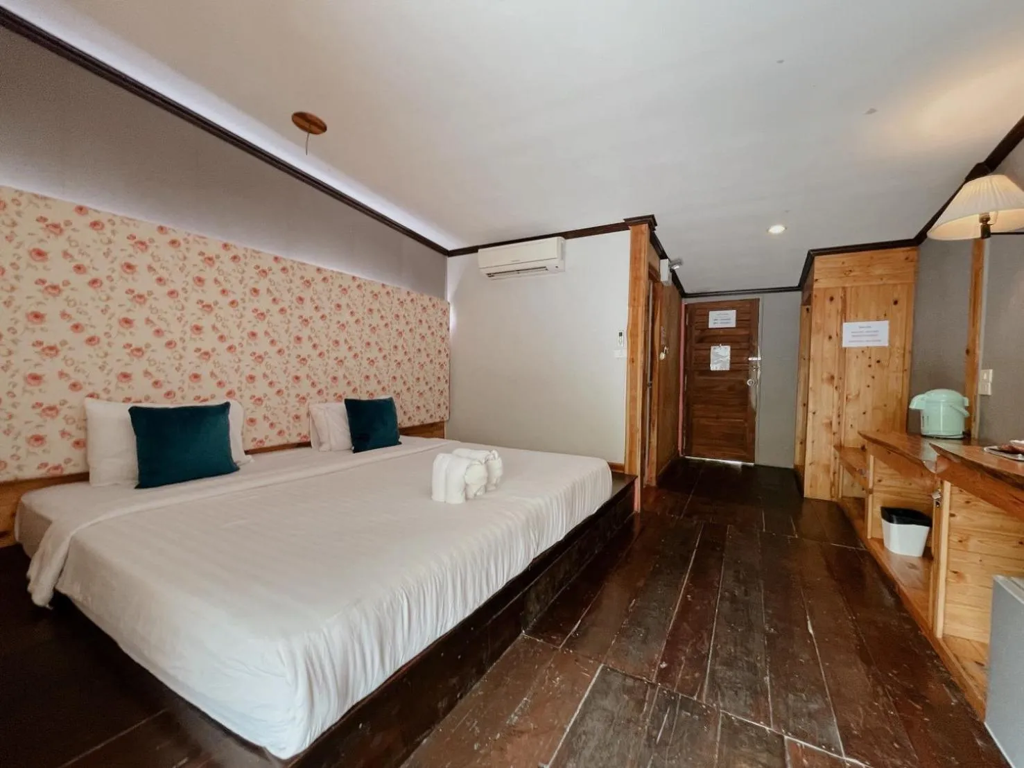 Standard Double or Twin Room in The Hub Erawan Resort
