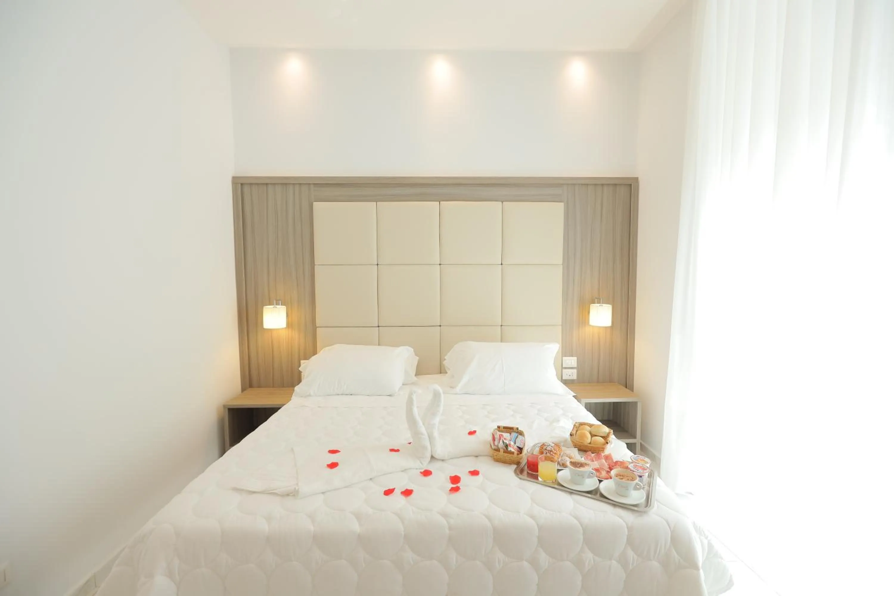 Double or Twin Room in Garibaldi Suite