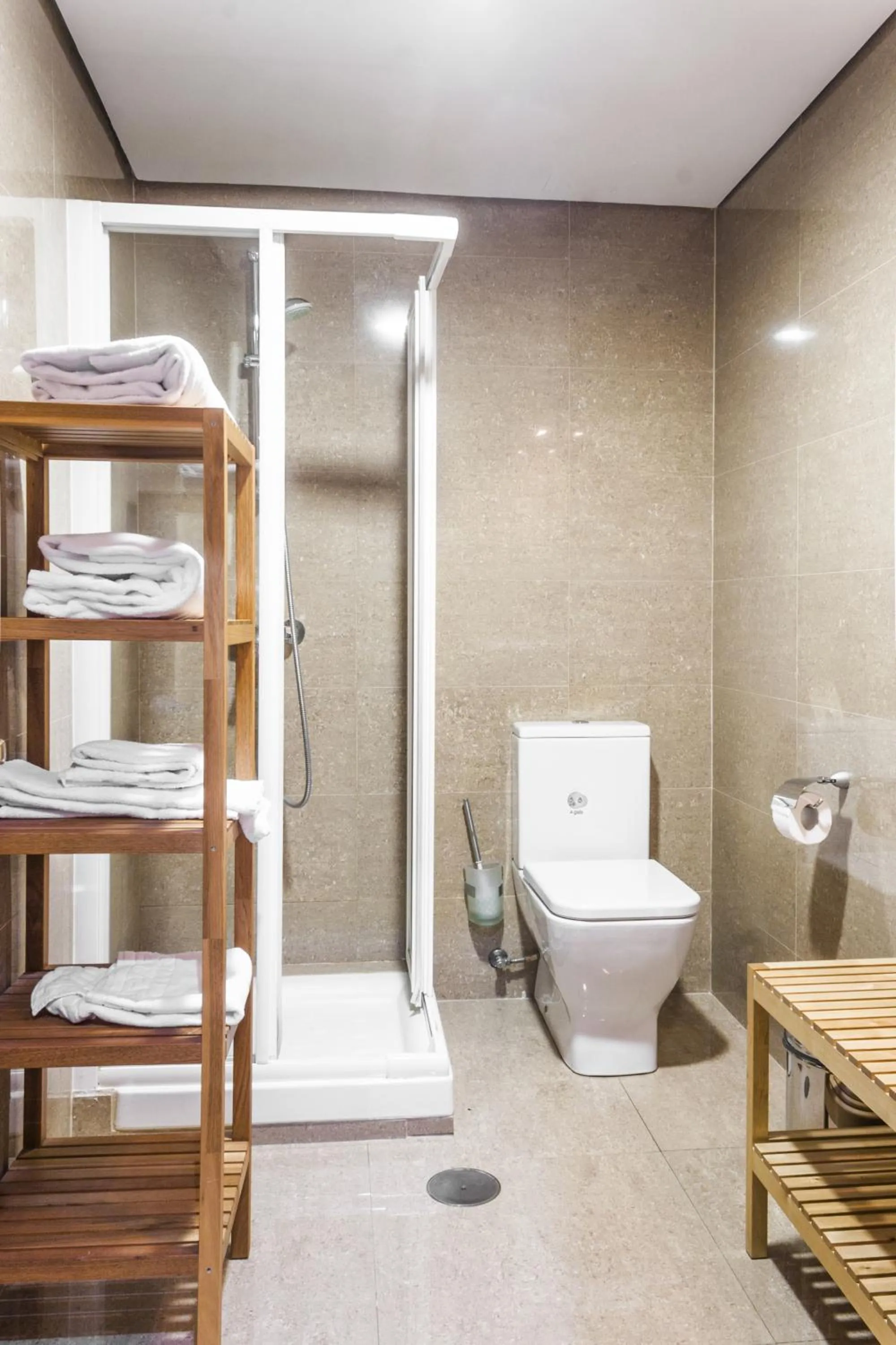 Economy Three-Bedroom Apartment in Mola Suites