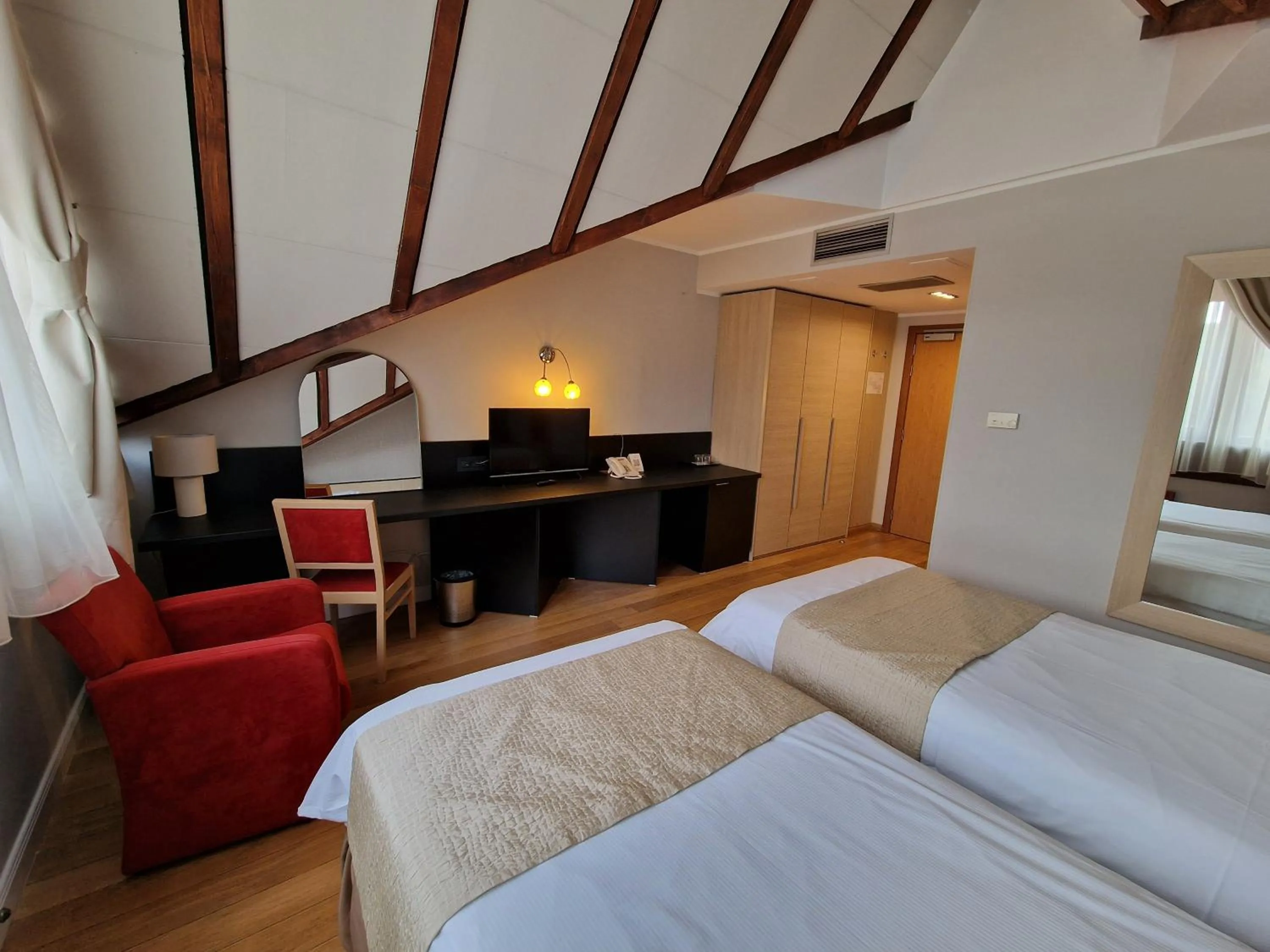 Standard Twin Room - single occupancy in Hotel Sunny Hill